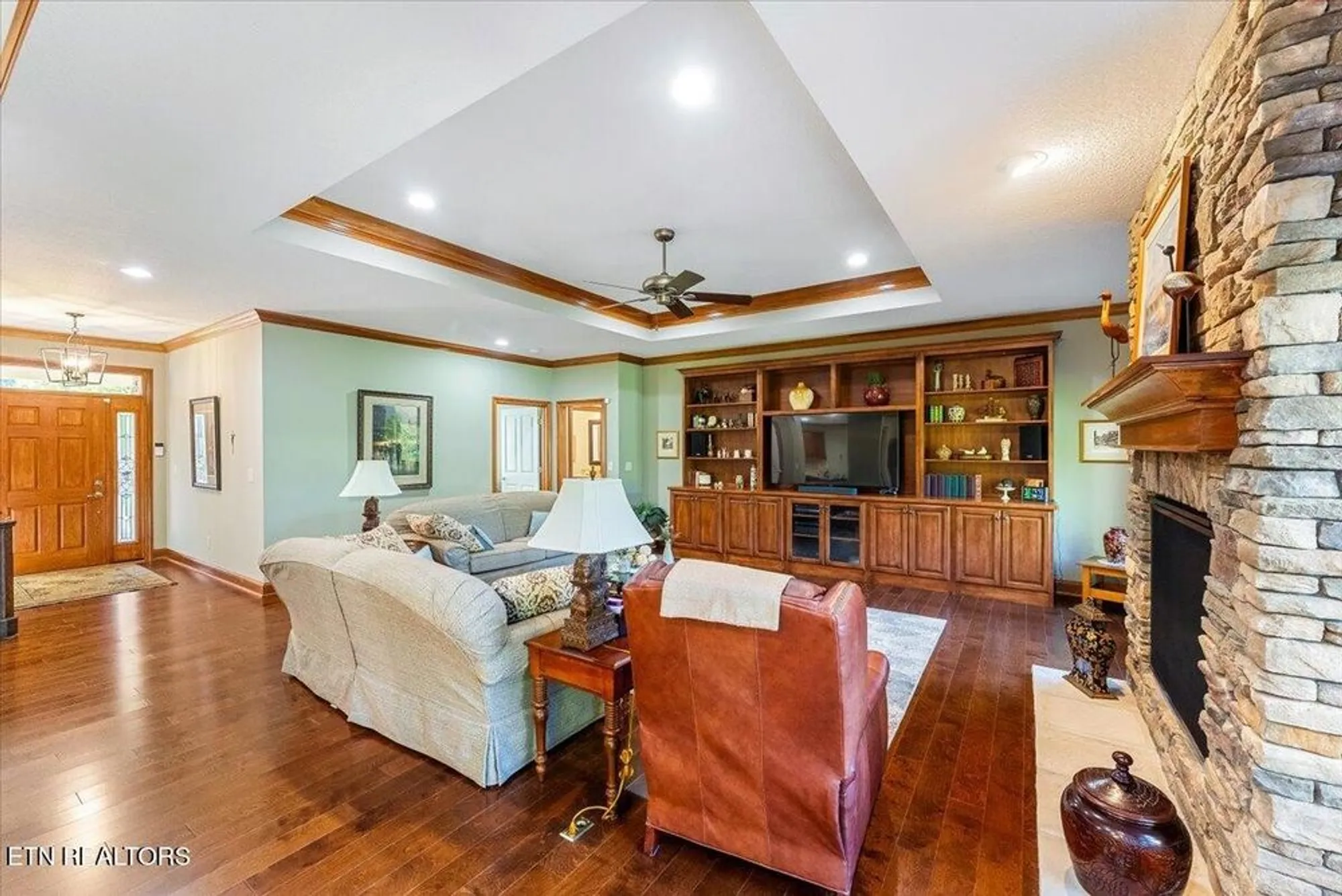 Property Slideshow image 27 of 54 | 400 tanasi way, Loudon, TN, 37774