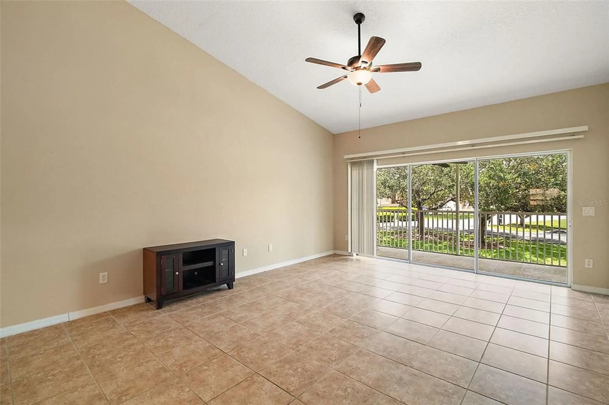 Property Slideshow image 5 of 33 | 5368 compass pt # 202, Oxford, FL, 34484