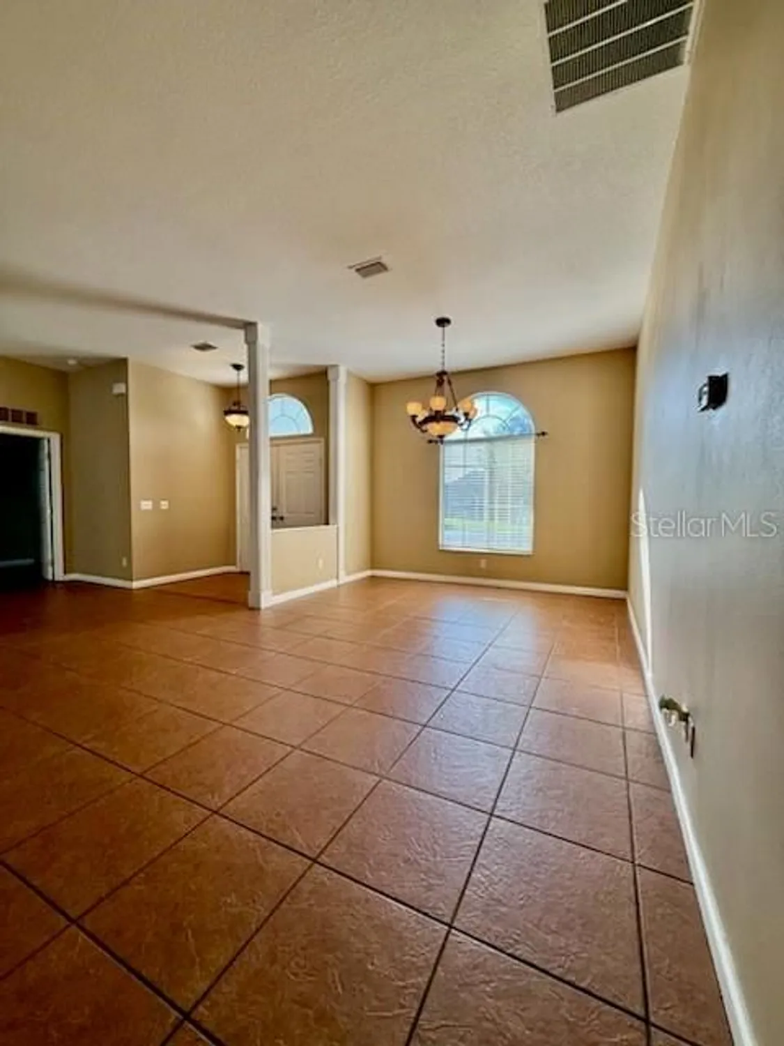 Property Slideshow image 5 of 17 | 5455 nw 26th ln, Ocala, FL, 34482