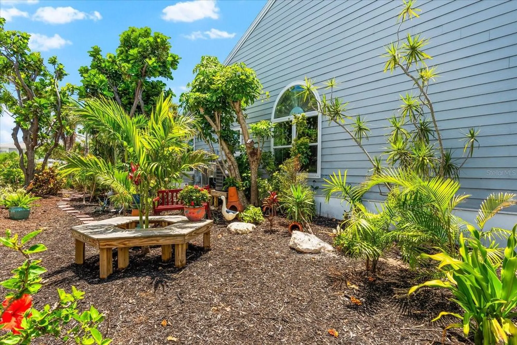 Property Slideshow image 8 of 69 | 1312 perico point cir, Bradenton, FL, 34209