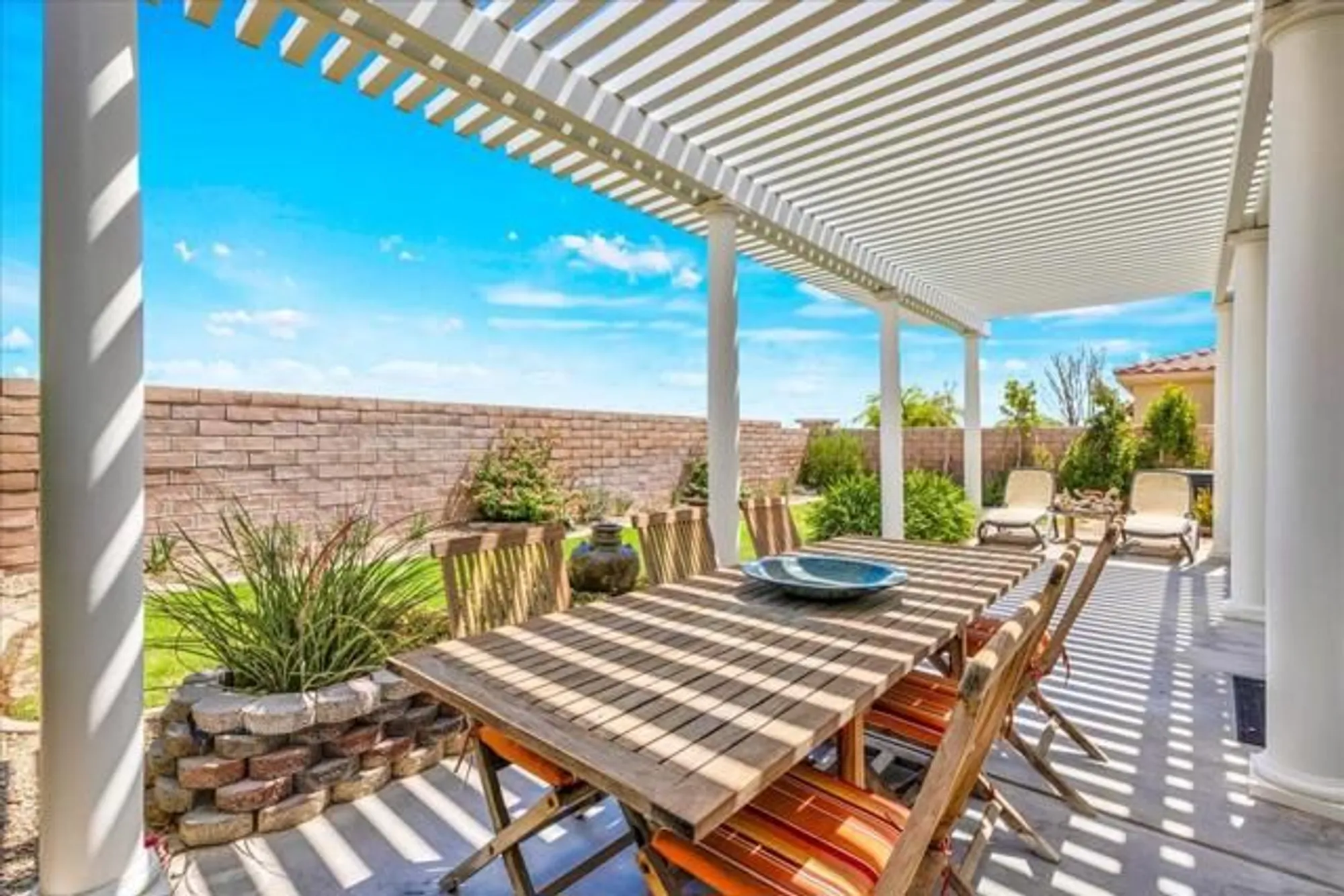 Property Slideshow image 30 of 48 | 2090 savanna way, Palm Springs, CA, 92262