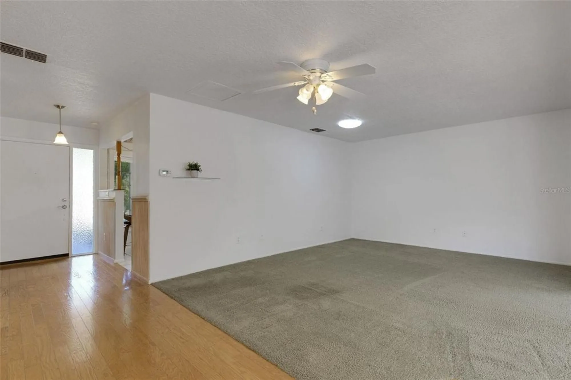 Property Slideshow image 15 of 96 | 2880 doone cir, Palm Harbor, FL, 34684