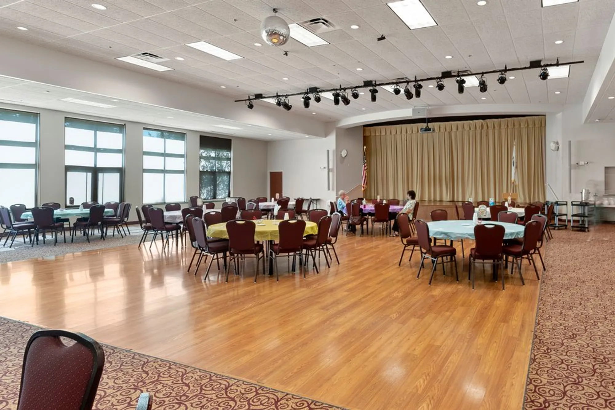 Property Slideshow image 41 of 54 | 13954 s tamarack dr, Plainfield, IL, 60544