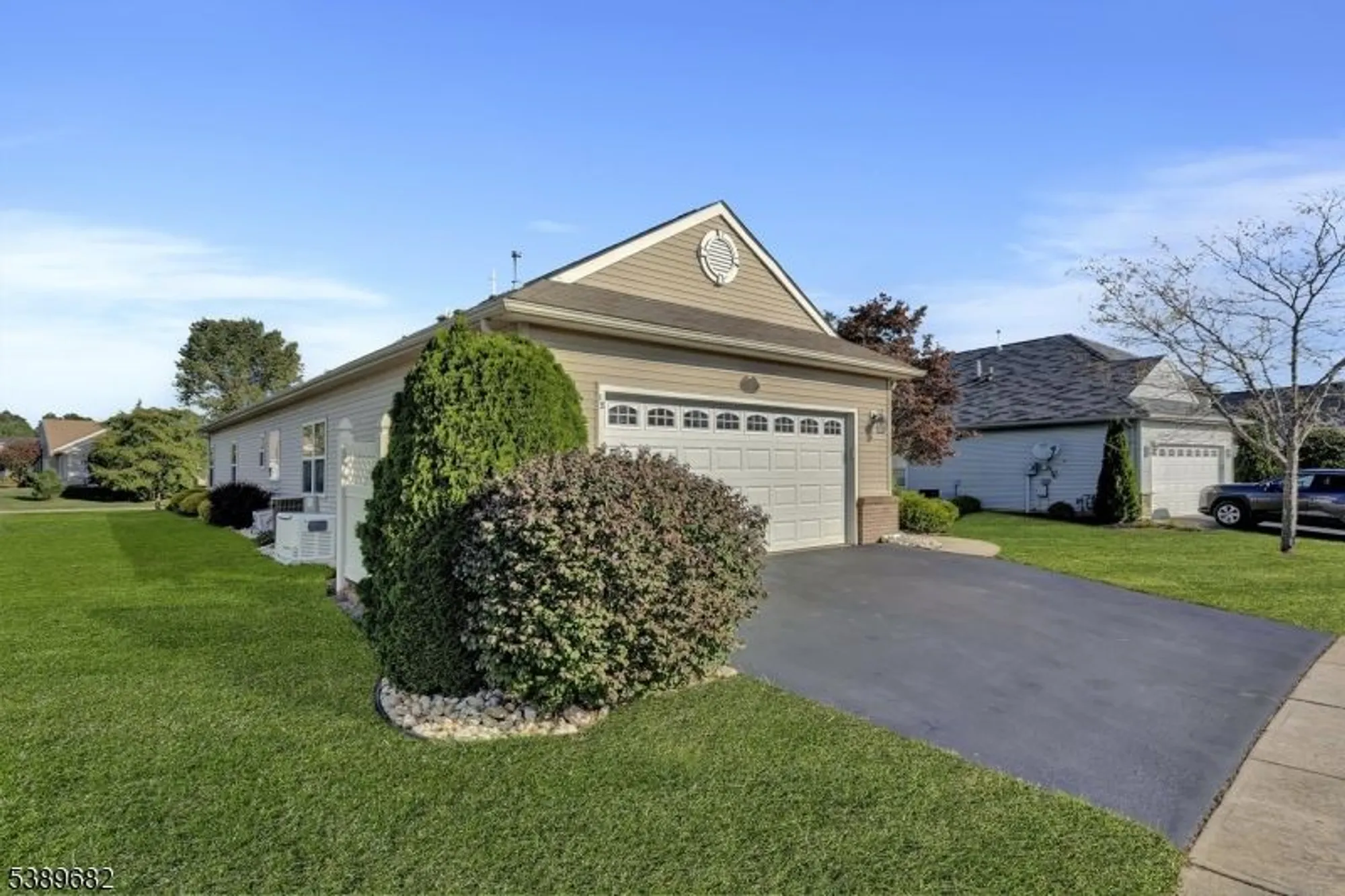 Property Slideshow image 1 of 31 | 15 lorenzo rd, Manchester Tw, NJ, 08759