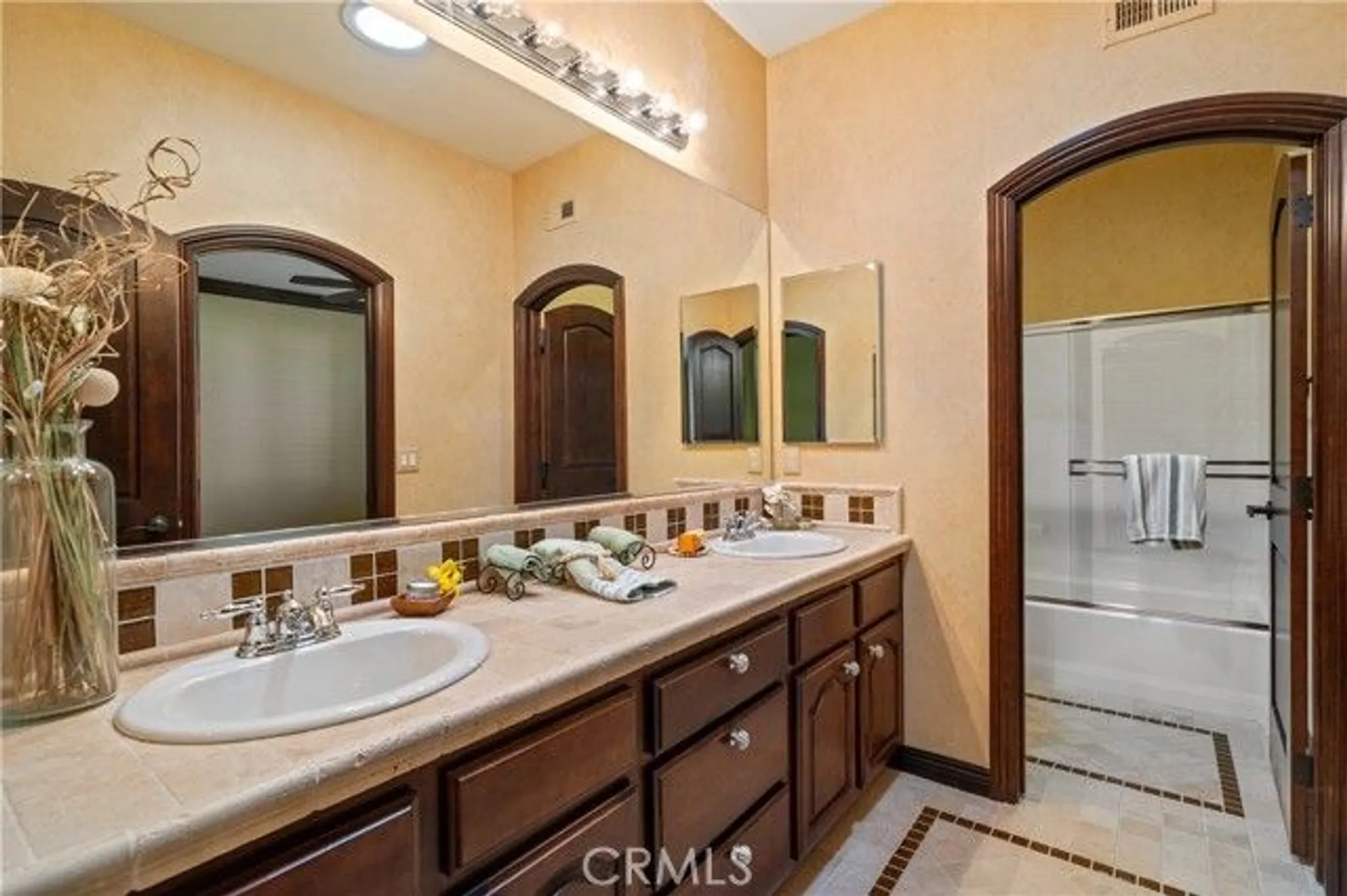Property Slideshow image 13 of 62 | 233 eagle ln, Hemet, CA, 92545