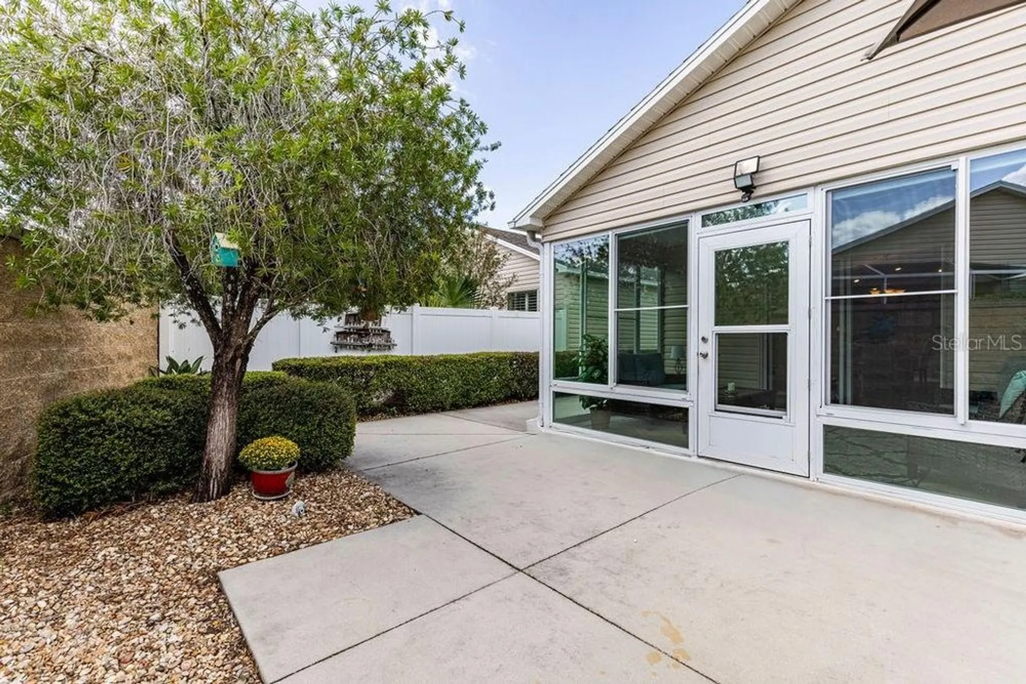 Property Slideshow image 18 of 31 | 852 sapphire pl, The Villages, FL, 32163