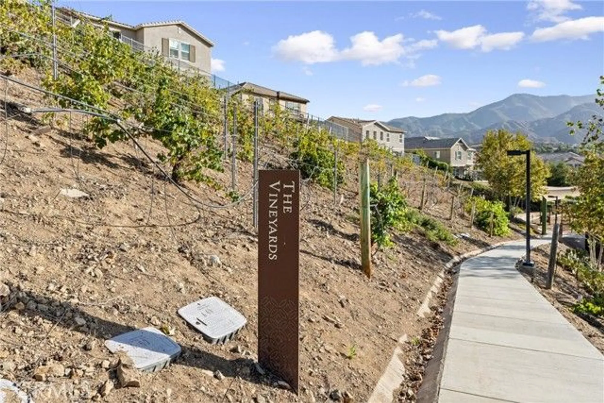 Property Slideshow image 34 of 38 | 11974 sagecrest ct, Corona, CA, 92883