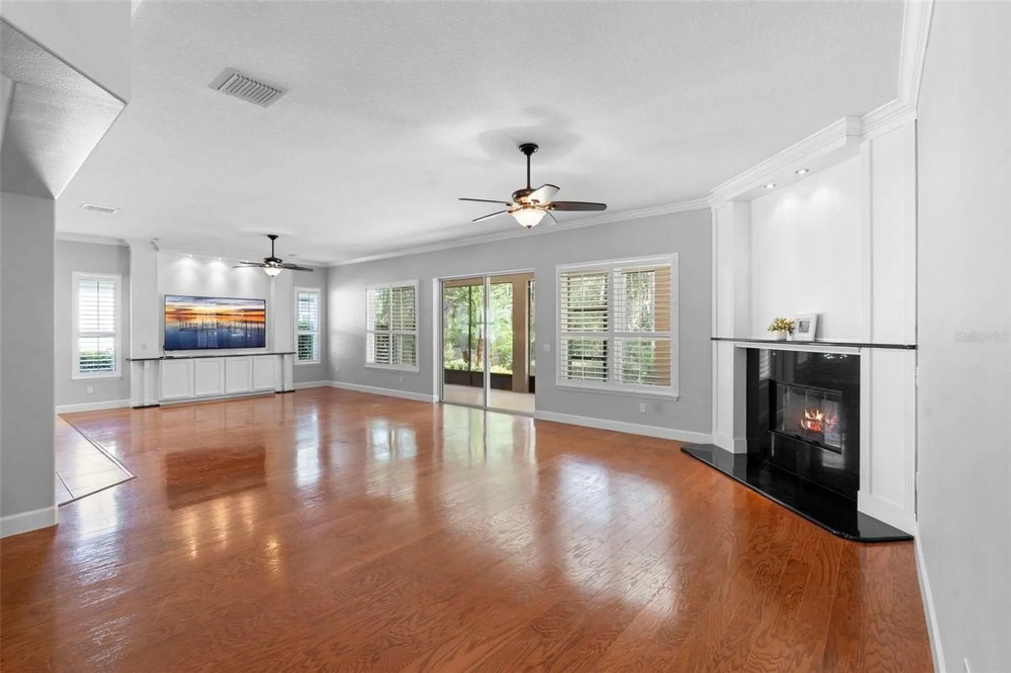 Property Slideshow image 21 of 47 | 1128 heron point way, Deland, FL, 32724