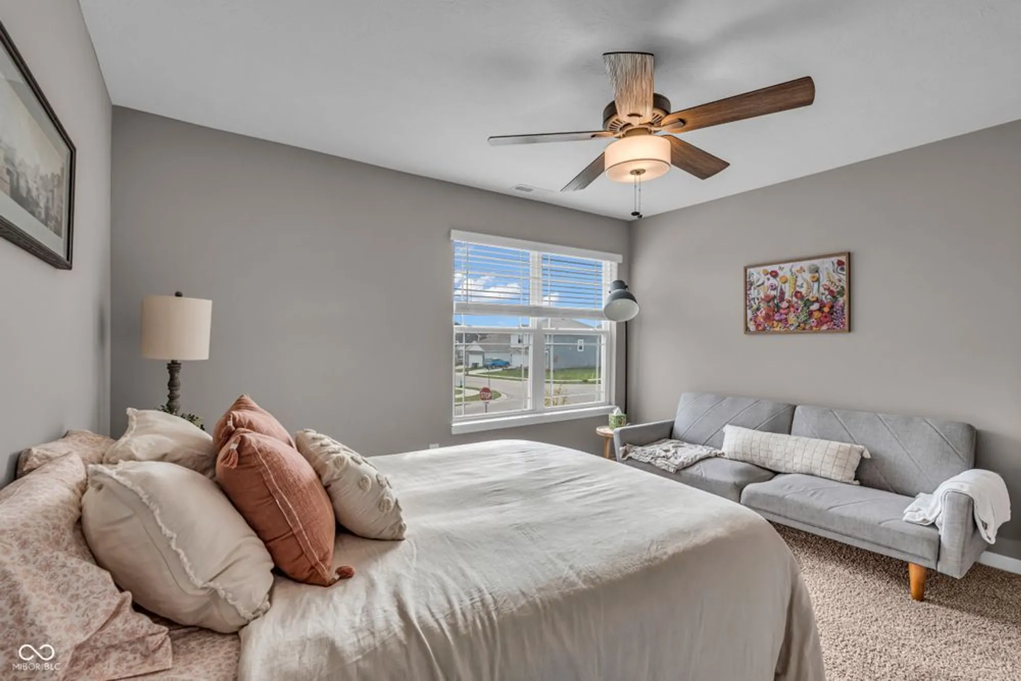 Property Slideshow image 32 of 57 | 9138 hemingway dr, Indianapolis, IN, 46239