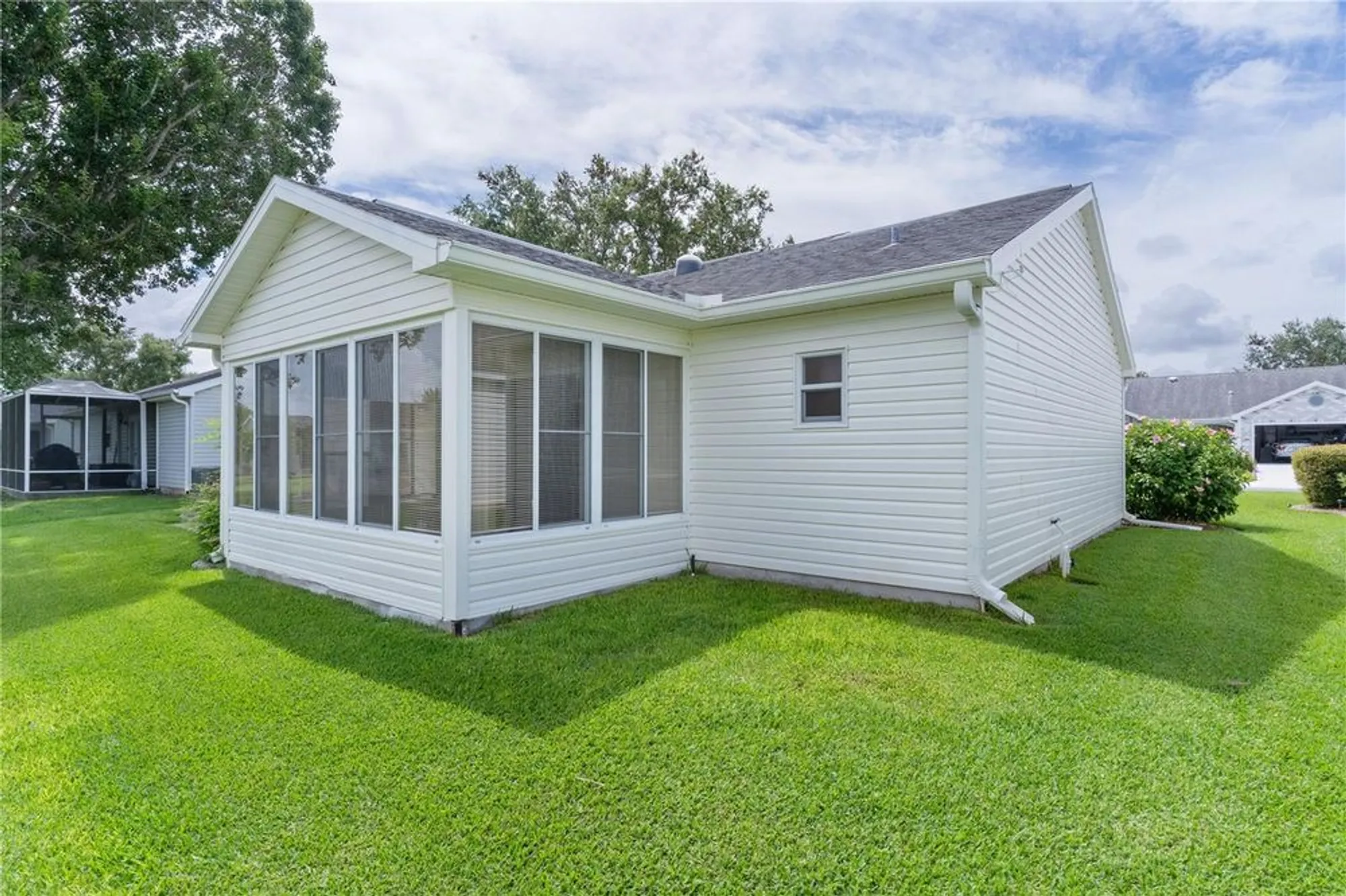 Property Slideshow image 31 of 41 | 807 ramos dr, The Villages, FL, 32159