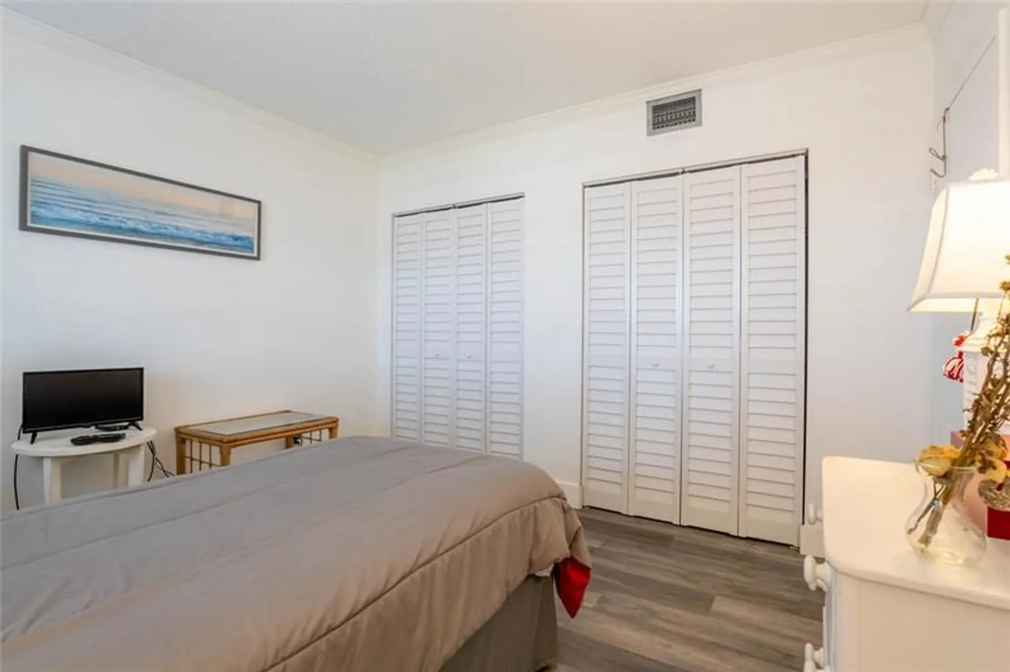 Property Slideshow image 20 of 31 | 1000 country club dr 403, Margate, FL, 33063