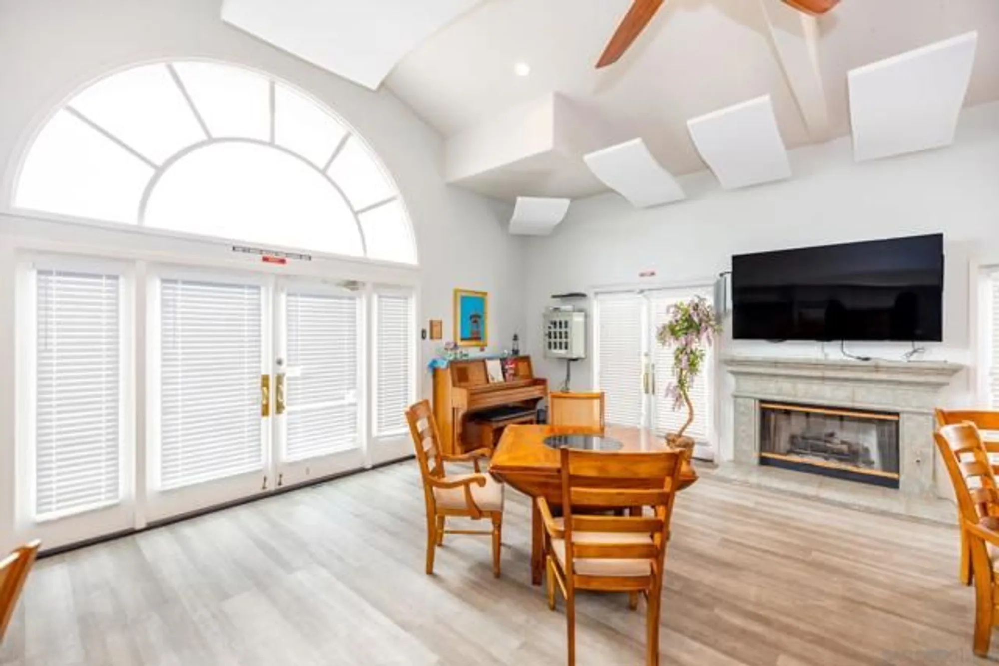 Property Slideshow image 31 of 35 | 3335 genoa way 112, Oceanside, CA, 92056