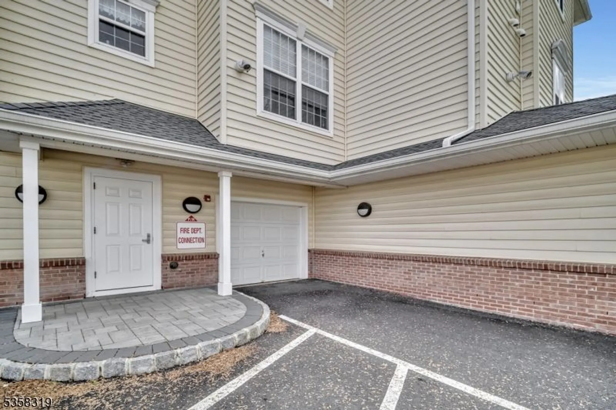 Property Slideshow image 24 of 37 | 2303 ambassador ct, Somerset, NJ, 08873
