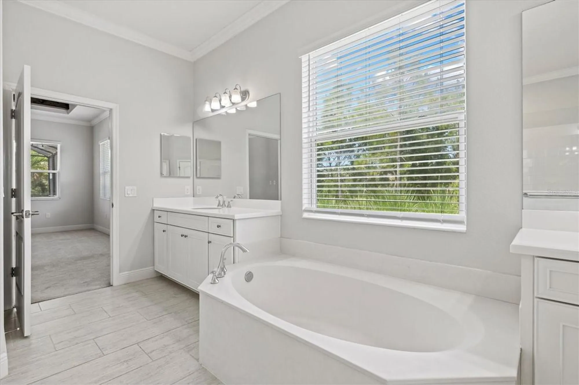 Property Slideshow image 27 of 85 | 12301 auburndale ct, Venice, FL, 34293