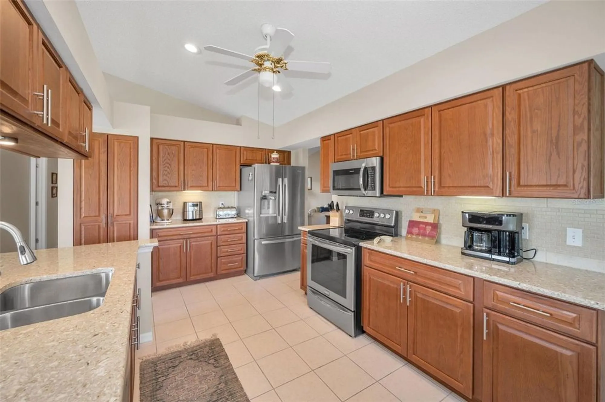 Property Slideshow image 20 of 100 | 1136 almondwood dr, Trinity, FL, 34655