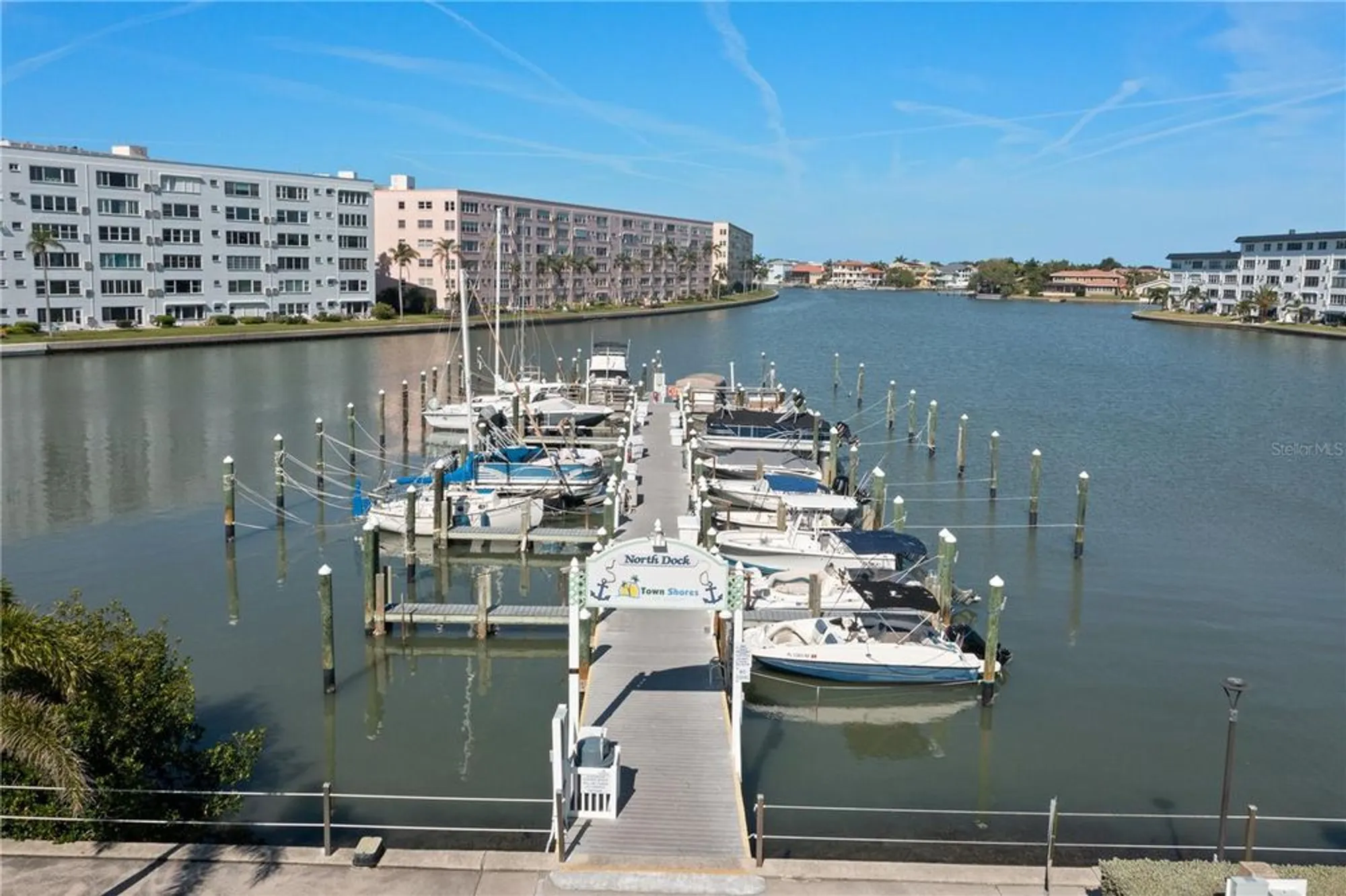 Property Slideshow image 8 of 11 | 2850 59th st 501, Gulfport, FL, 33707