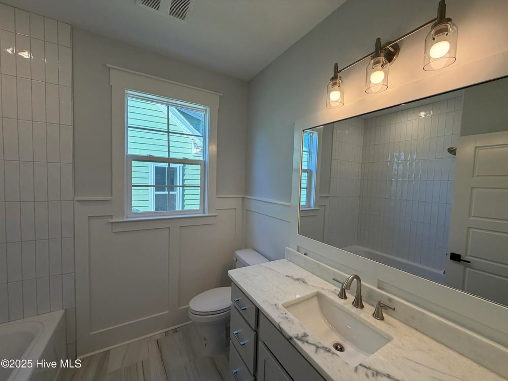 Property Slideshow image 11 of 70 | 7354 foxbriar dr, Leland, NC, 28451