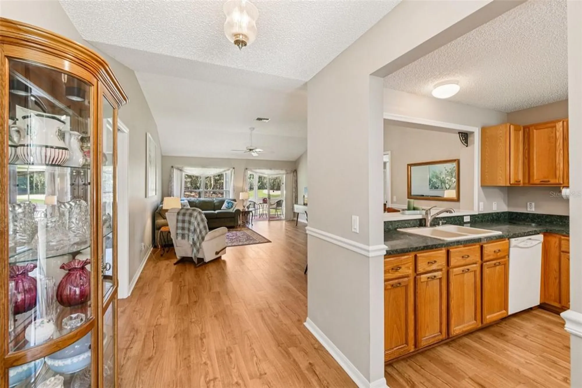 Property Slideshow image 17 of 53 | 516 loma paseo dr, The Villages, FL, 32159