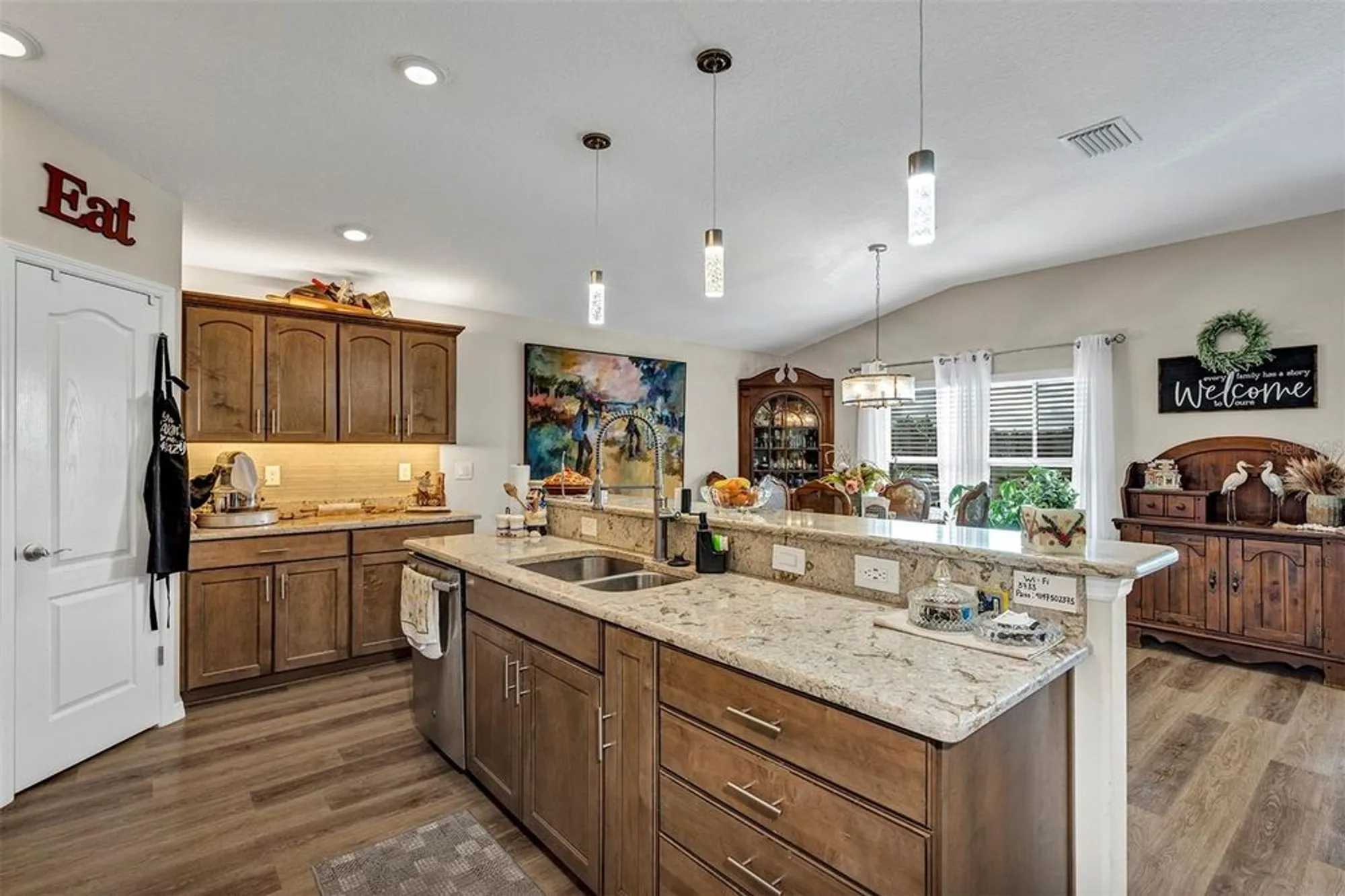 Property Slideshow image 10 of 47 | 3733 arlington ridge blvd, Leesburg, FL, 34748