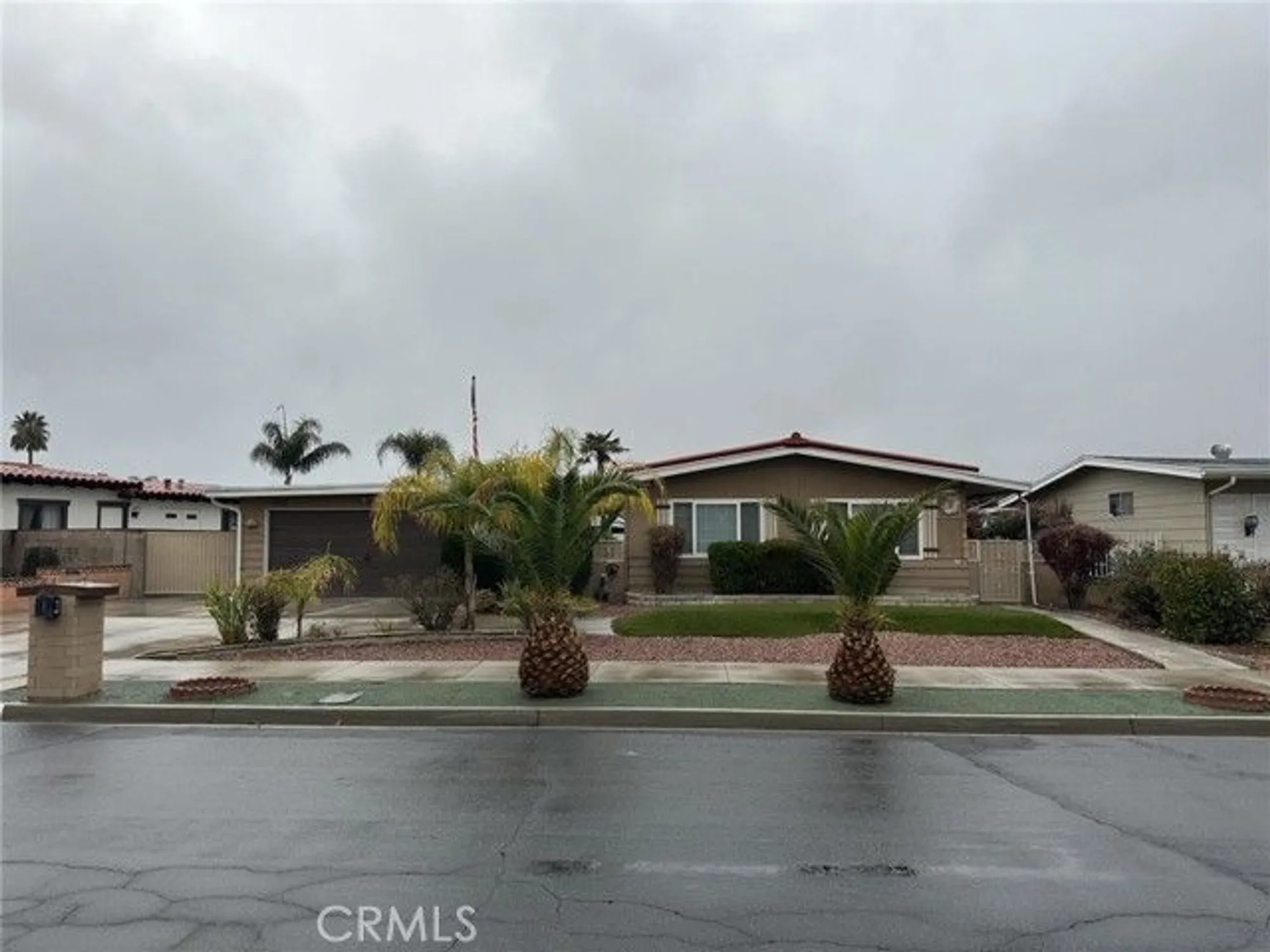 Property Slideshow image 2 of 29 | 1307 brentwood way, Hemet, CA, 92545