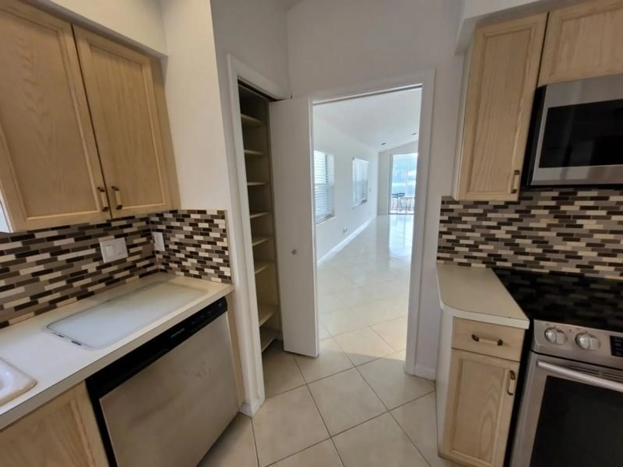 Property Slideshow image 10 of 43 | 11750 ripple rd, Boynton Beach, FL, 33437