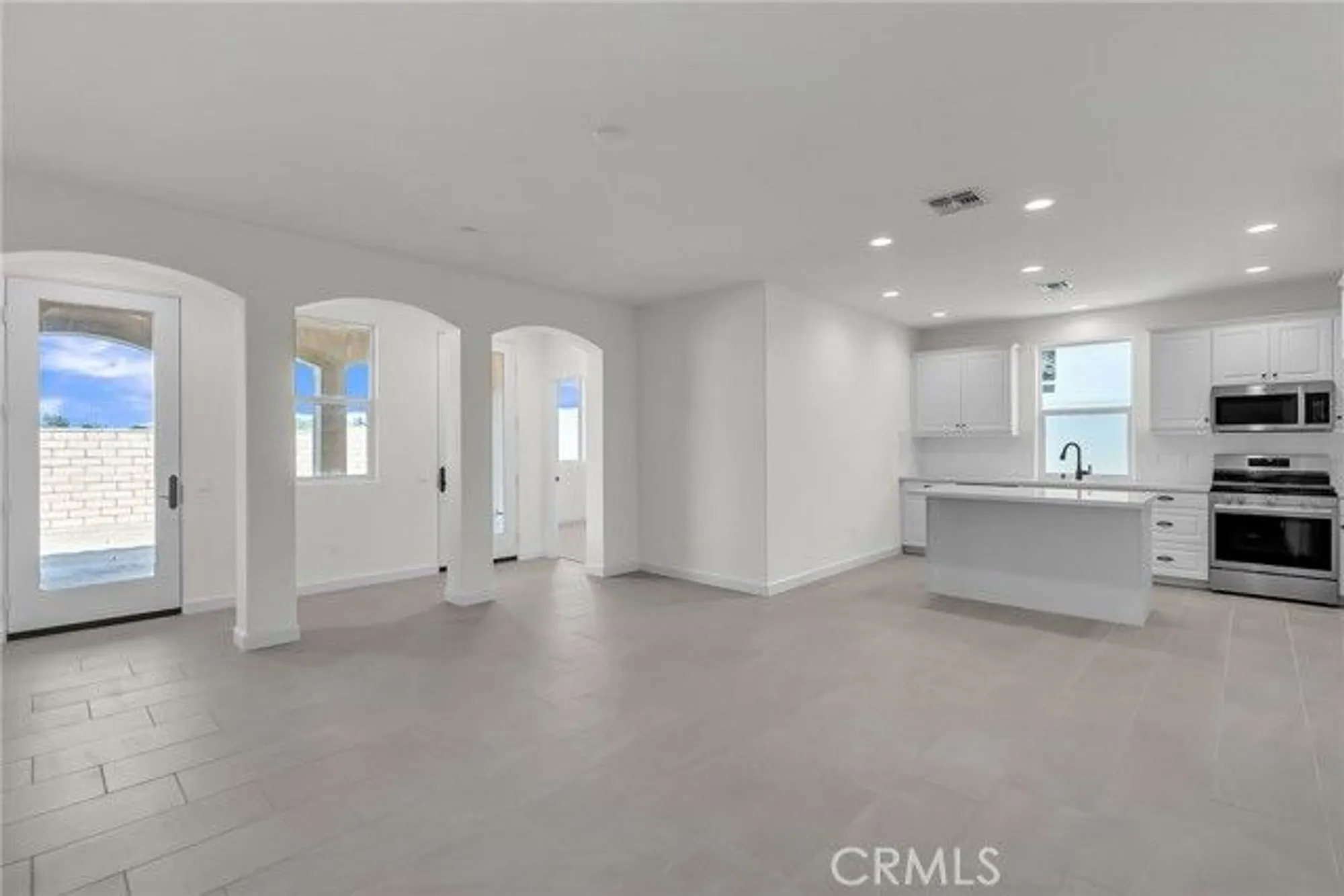 Property Slideshow image 3 of 35 | 7420 desert sky dr, Yucca Valley, CA, 92284