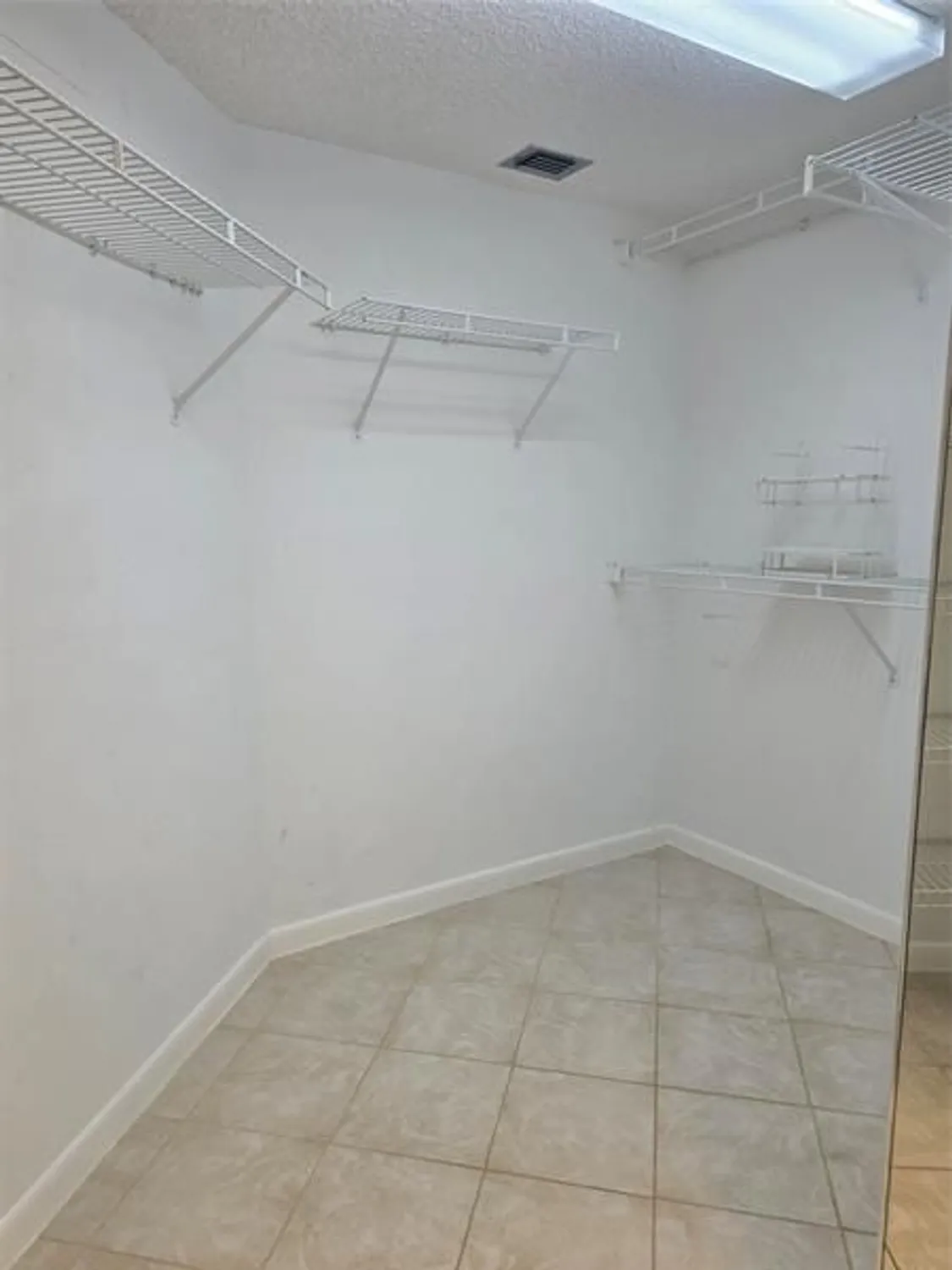 Property Slideshow image 21 of 68 | 1606 abaco dr e1, Coconut Creek, FL, 33066