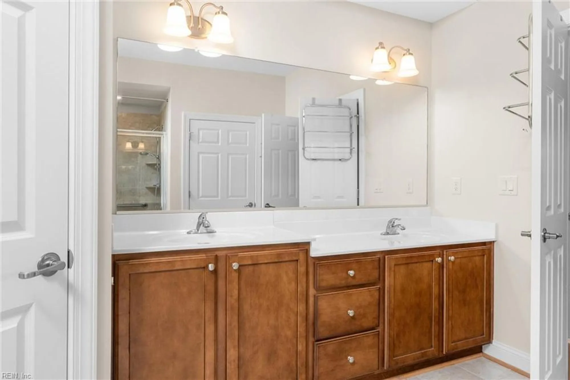 Property Slideshow image 15 of 39 | 1413 thistlewood ln # 54, Chesapeake, VA, 23320