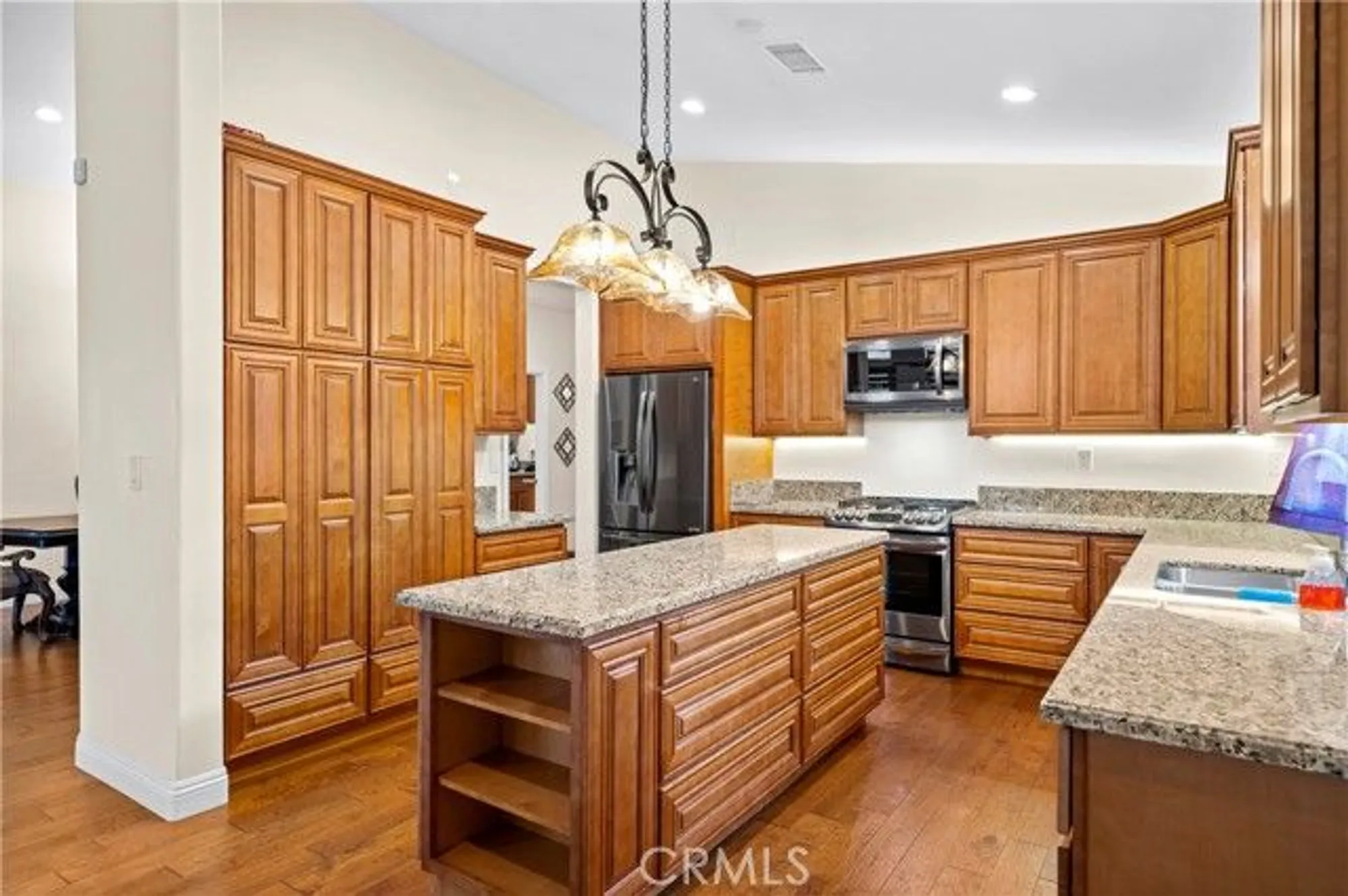 Property Slideshow image 19 of 44 | 584 tewell dr, Hemet, CA, 92545
