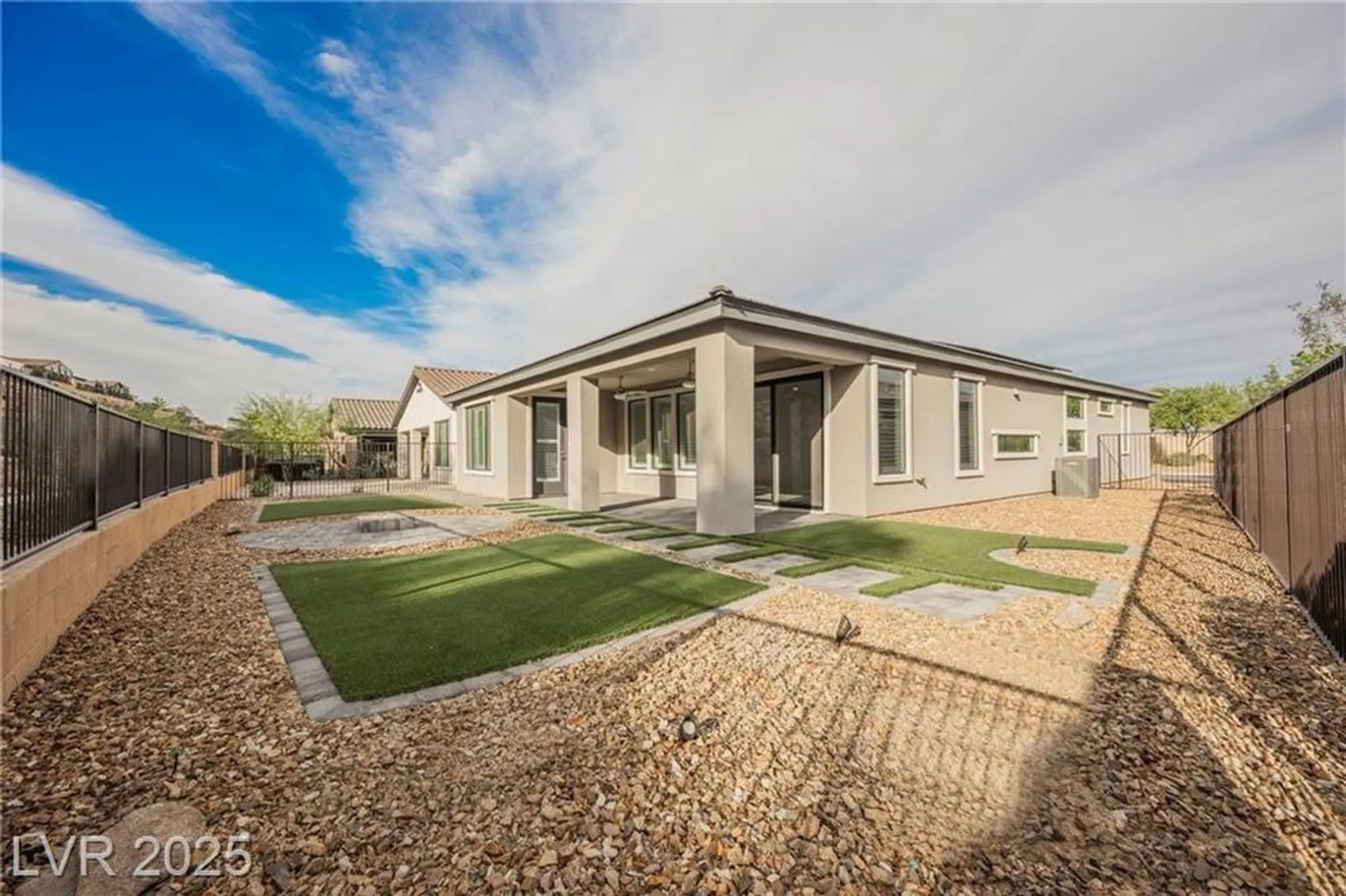 Property Slideshow image 22 of 24 | 19 desert ivy ln, Henderson, NV, 89011