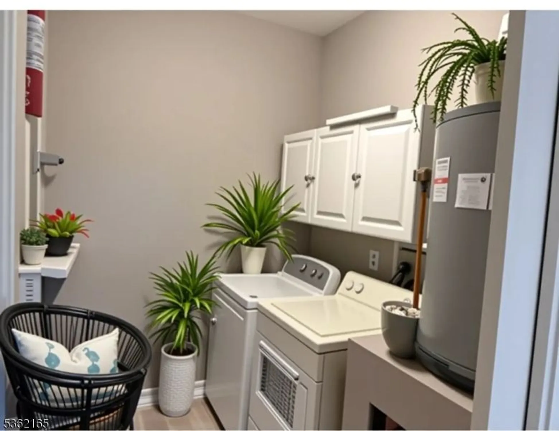 Property Slideshow image 9 of 22 | 5017 brookfield glen dr # 17, Belvidere, NJ, 07823