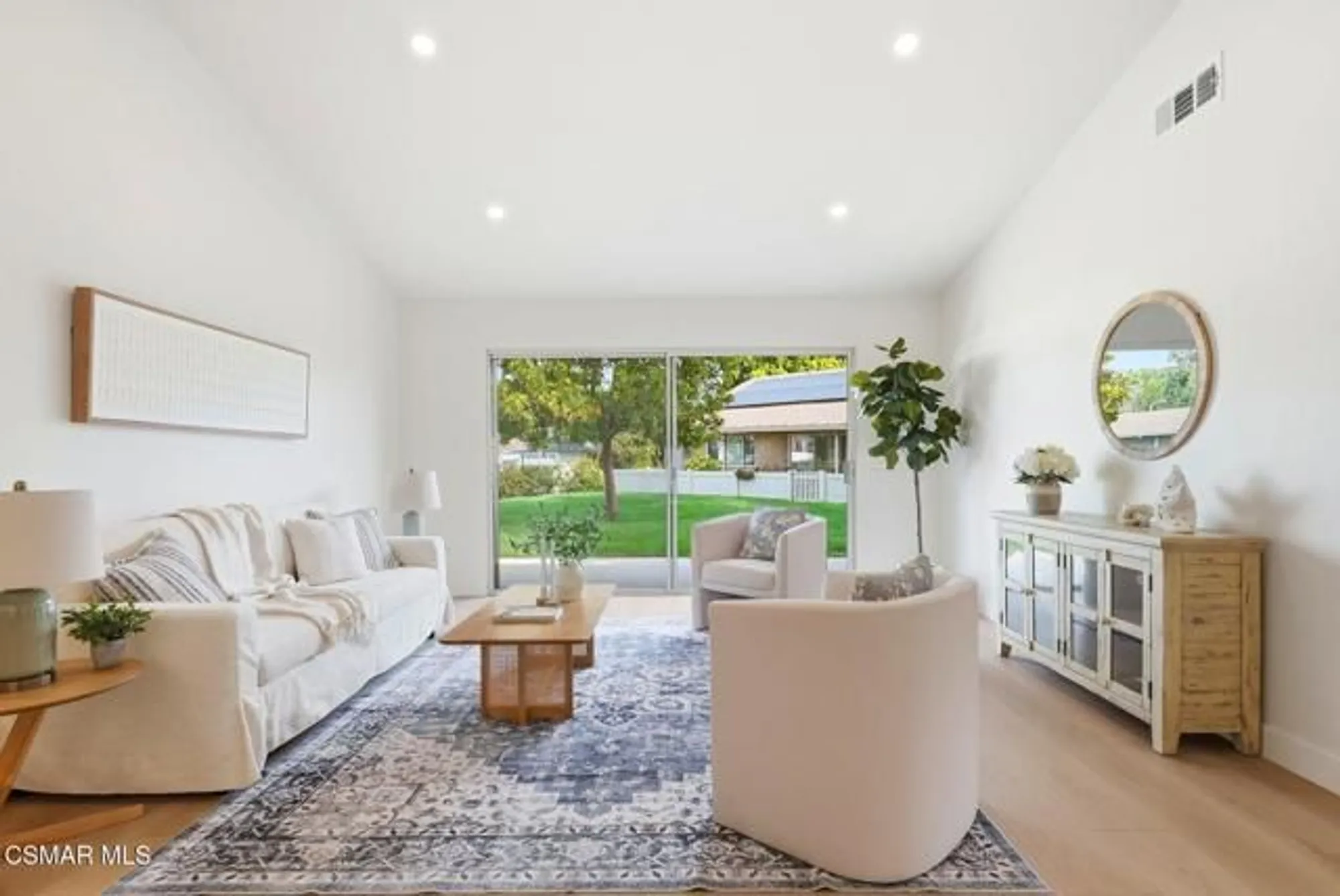 Property Slideshow image 4 of 23 | 1208 village 1, Camarillo, CA, 93012