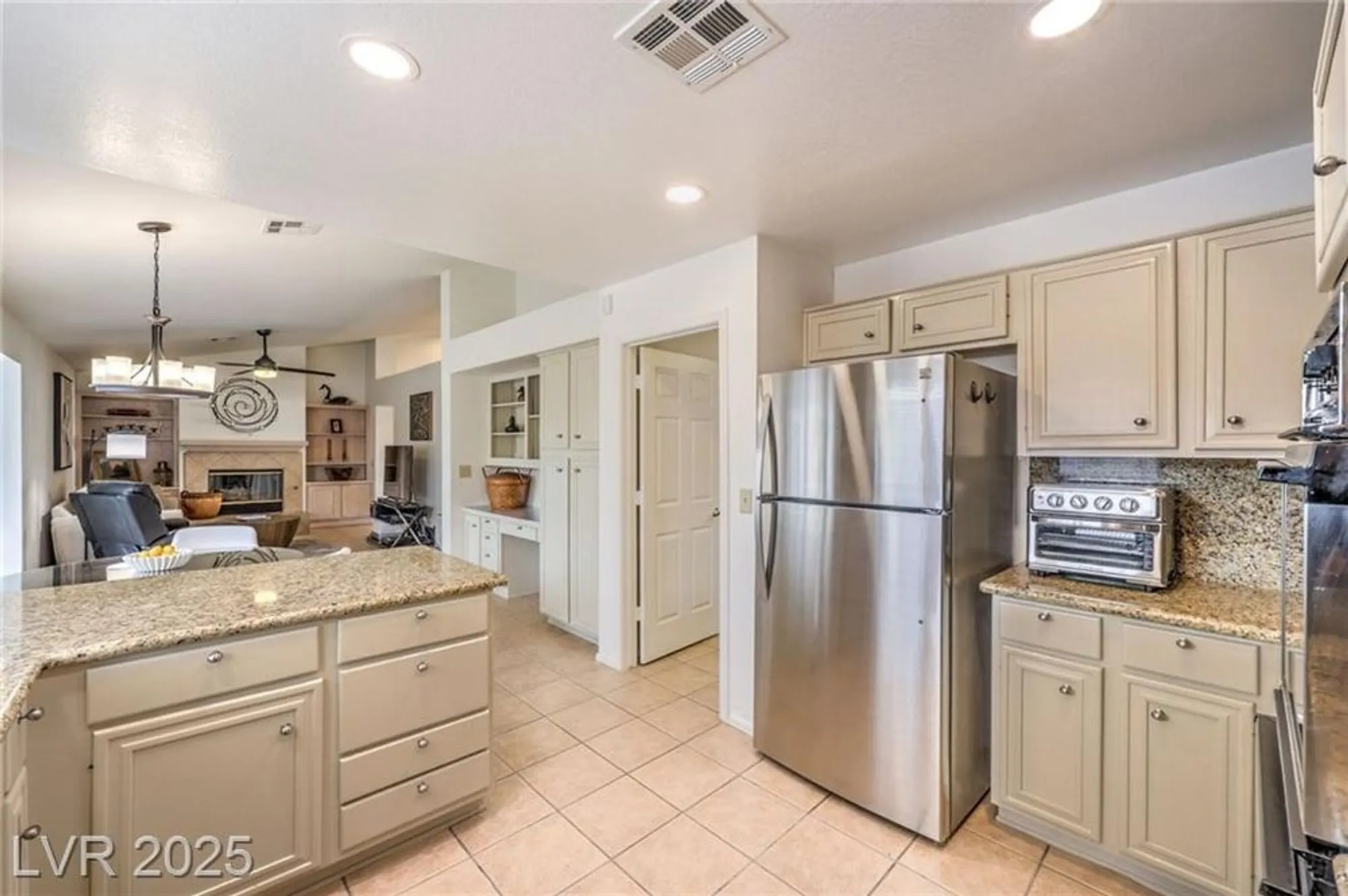 Property Slideshow image 12 of 53 | 3000 linkview dr, Las Vegas, NV, 89134