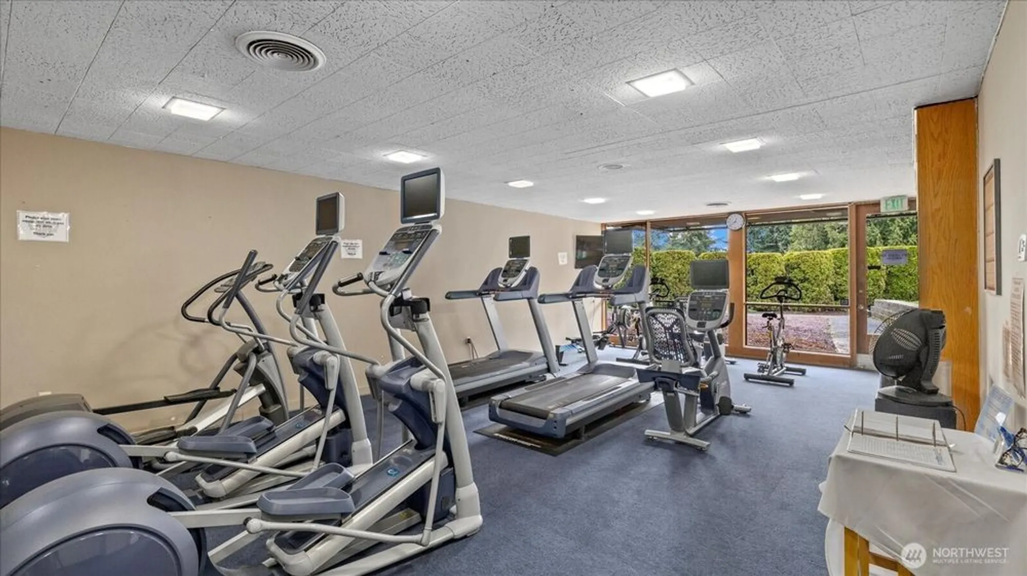 Property Slideshow image 32 of 38 | 10743 glen acres dr s # 10743, Seattle, WA, 98168