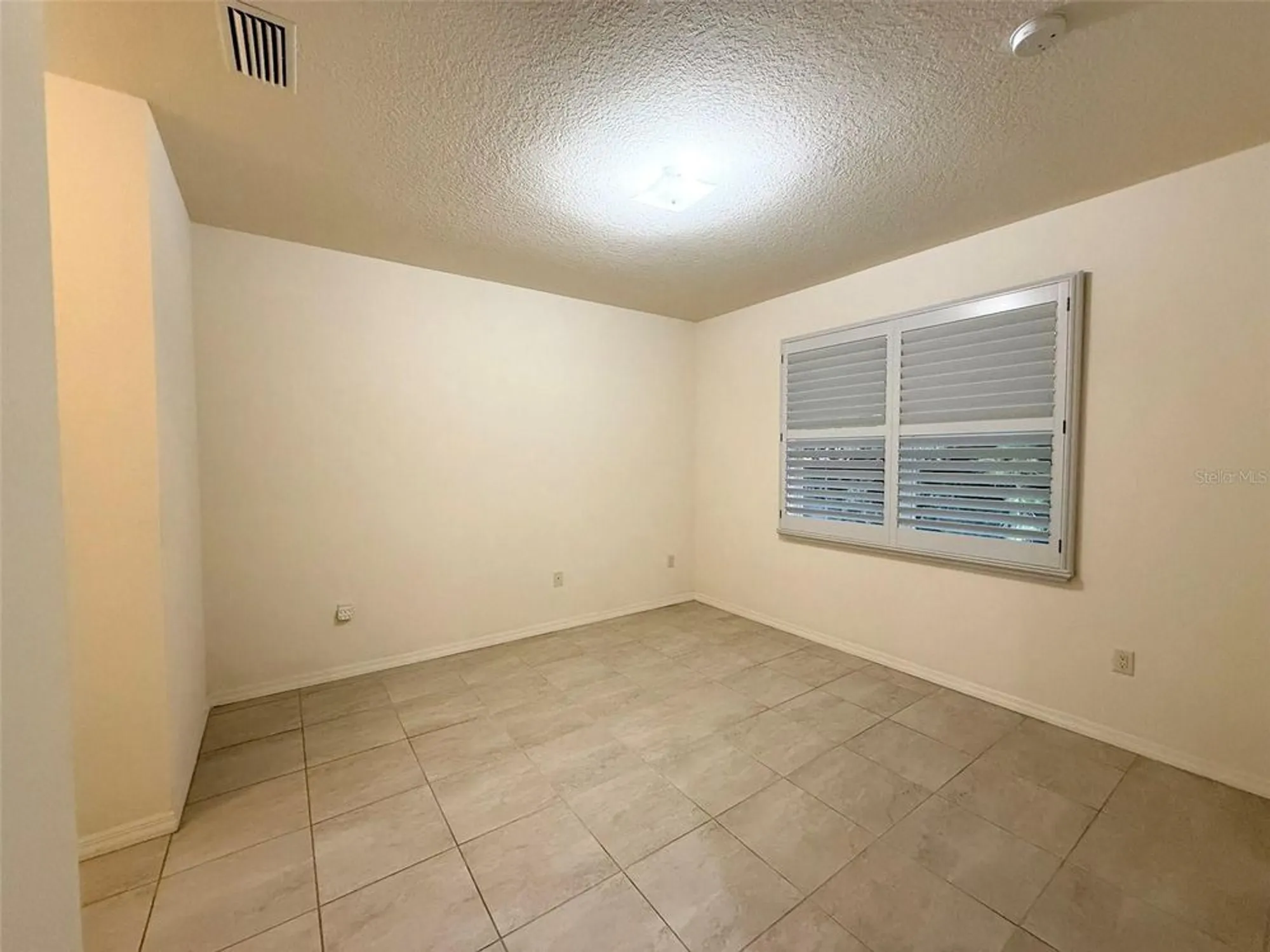 Property Slideshow image 17 of 32 | 1579 vienna square dr, Winter Haven, FL, 33884