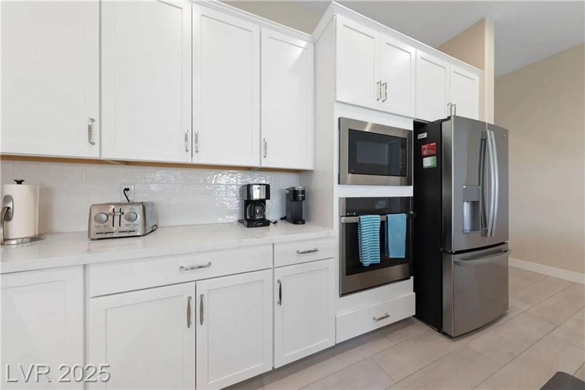 Property Slideshow image 13 of 49 | 80 cathedral wash pl, Henderson, NV, 89011