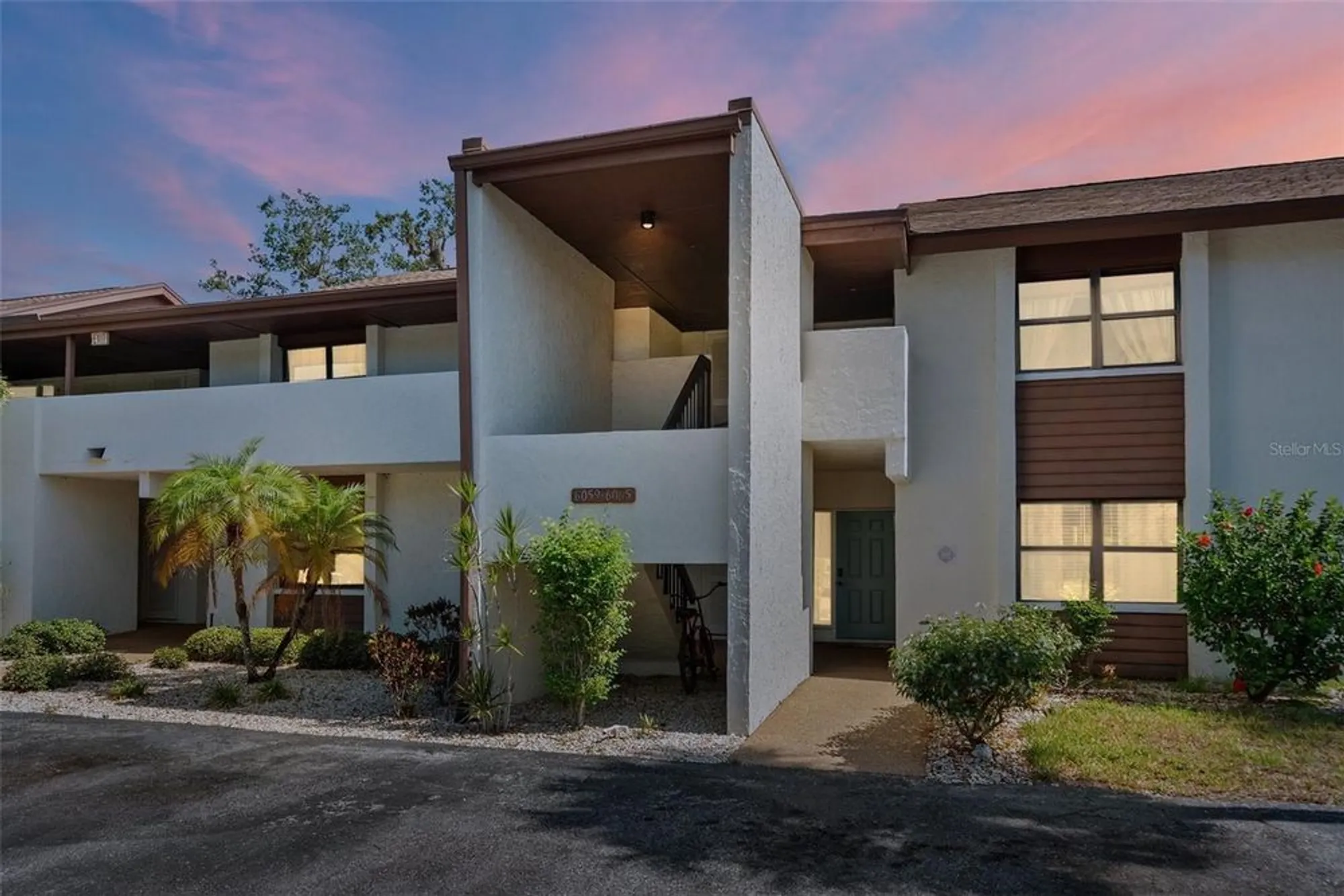 Property Slideshow image 30 of 50 | 6061 fairway ln 1411, Bradenton, FL, 34210