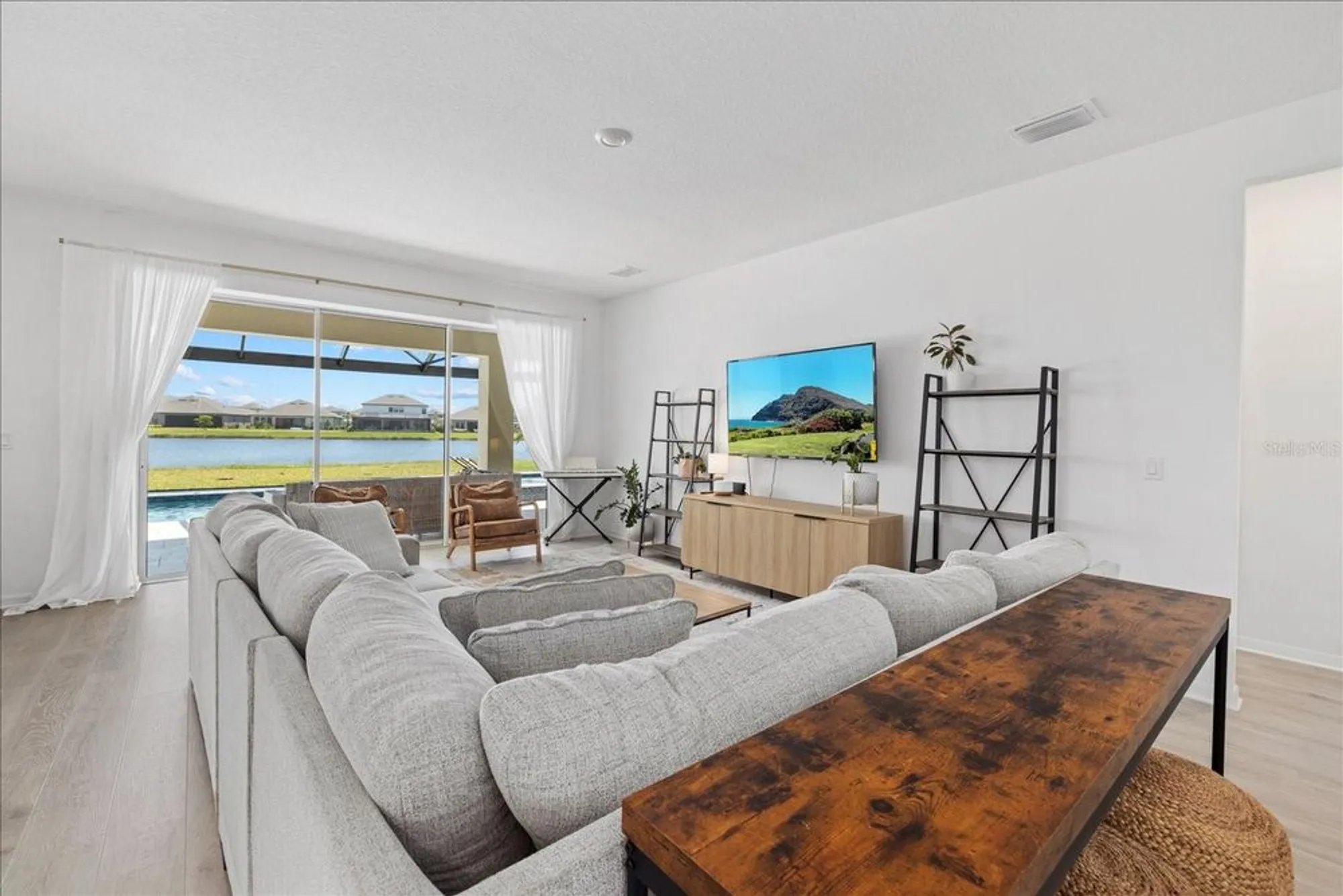 Property Slideshow image 14 of 52 | 4423 pond brook ct, Bradenton, FL, 34211