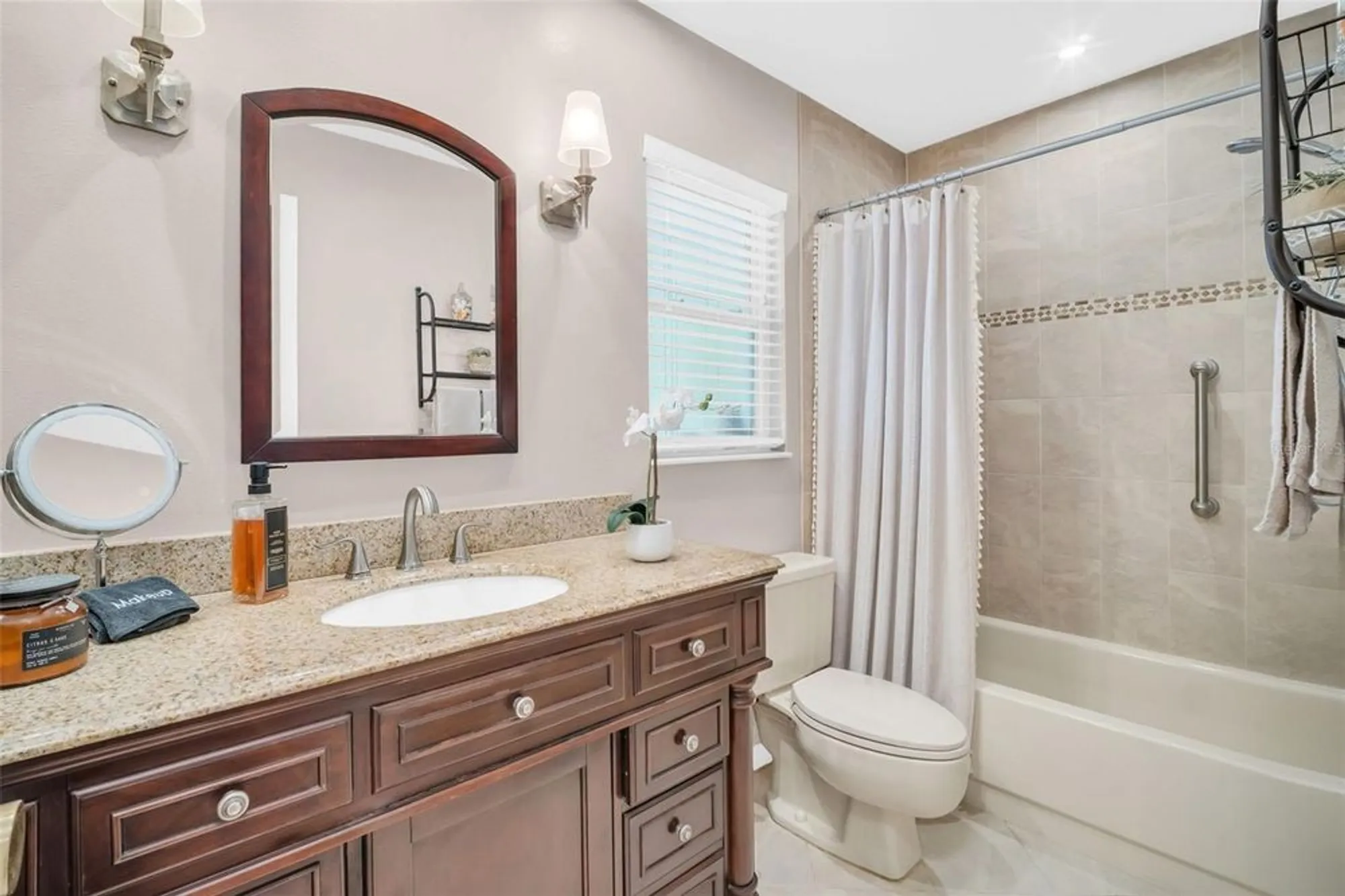 Property Slideshow image 29 of 55 | 2936 macalpin dr, Palm Harbor, FL, 34684