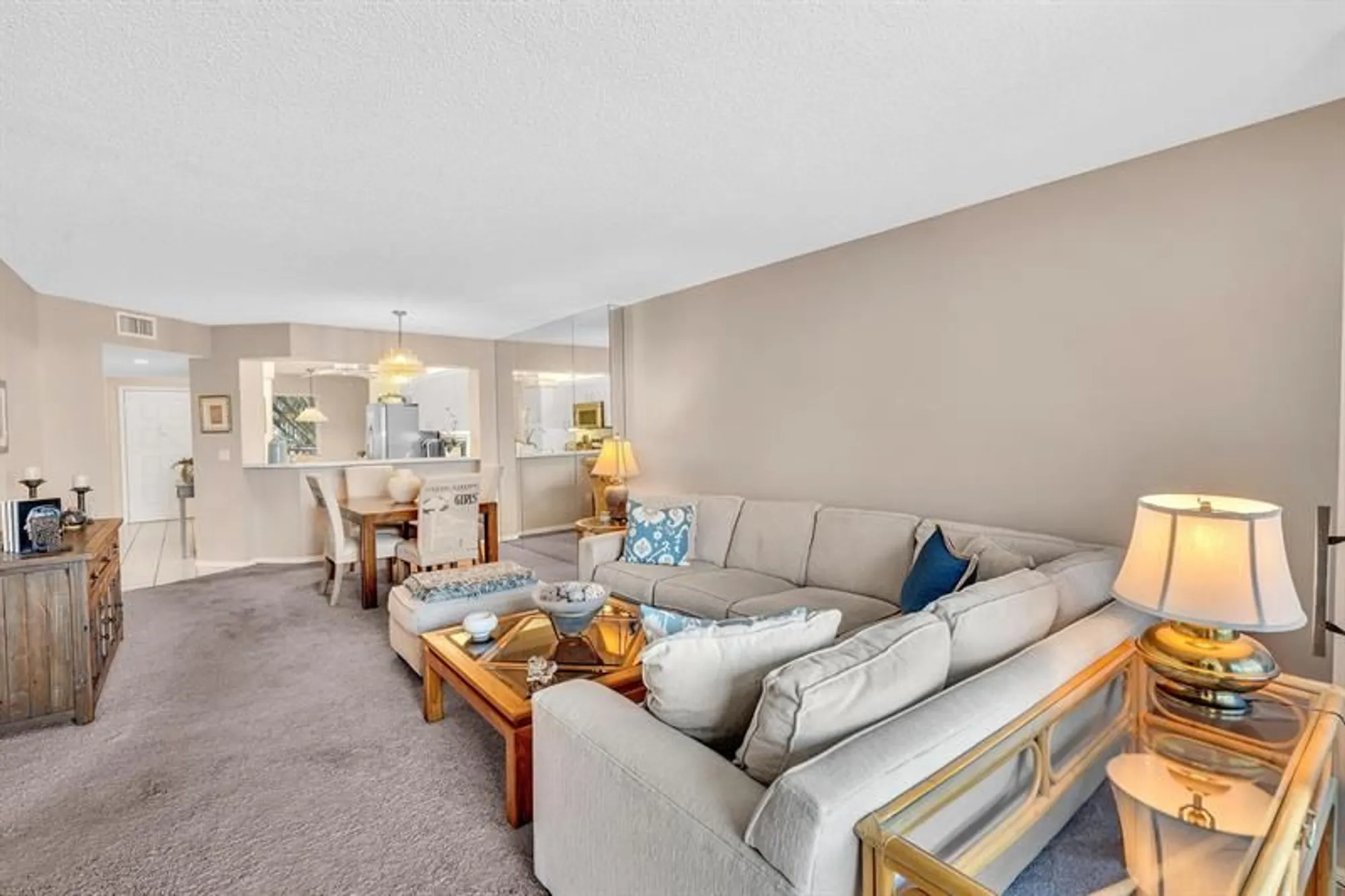 Property Slideshow image 19 of 71 | 7512 n devon dr 210, Tamarac, FL, 33321