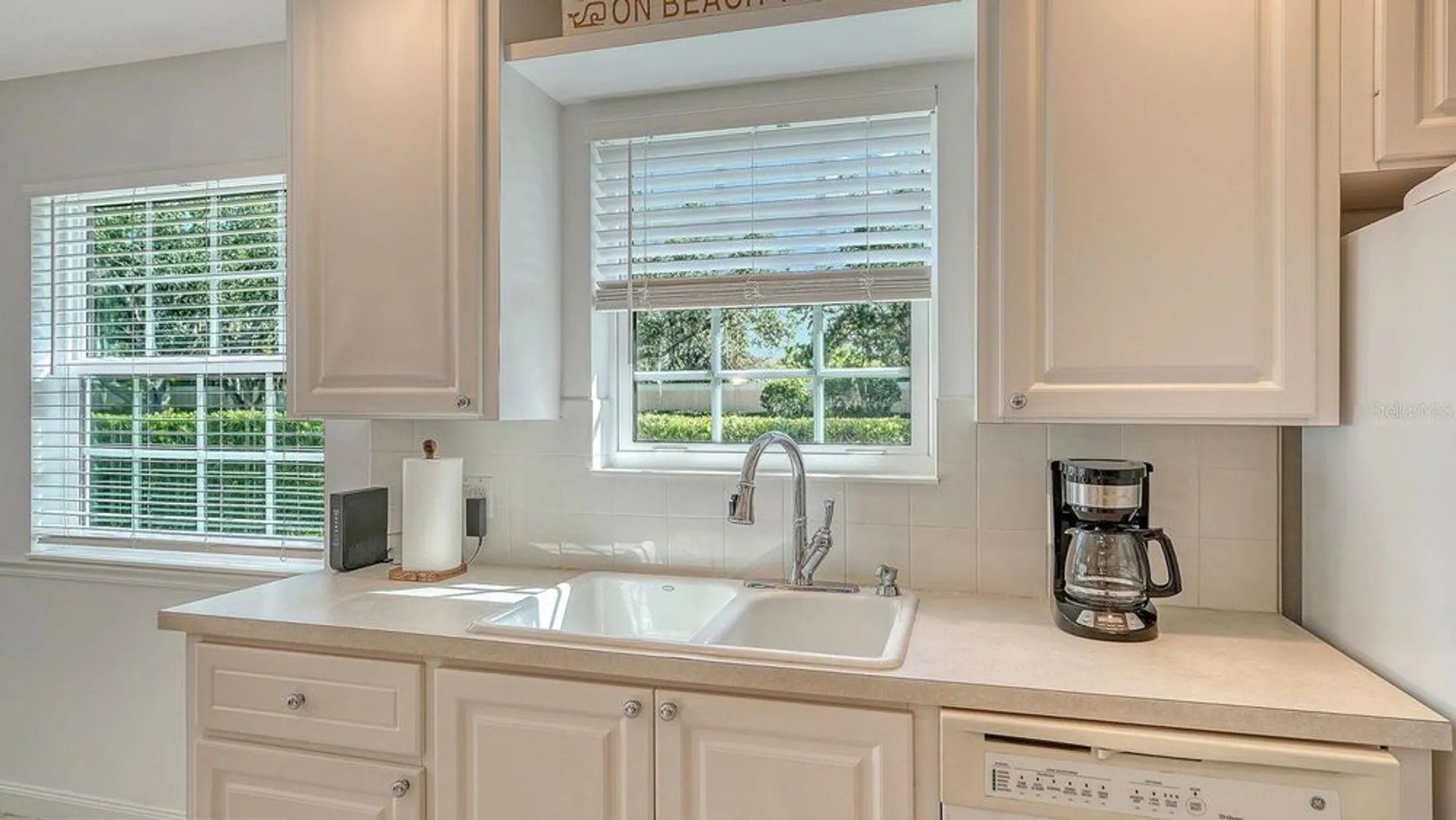 Property Slideshow image 15 of 71 | 8878 estepona ct, Sarasota, FL, 34238