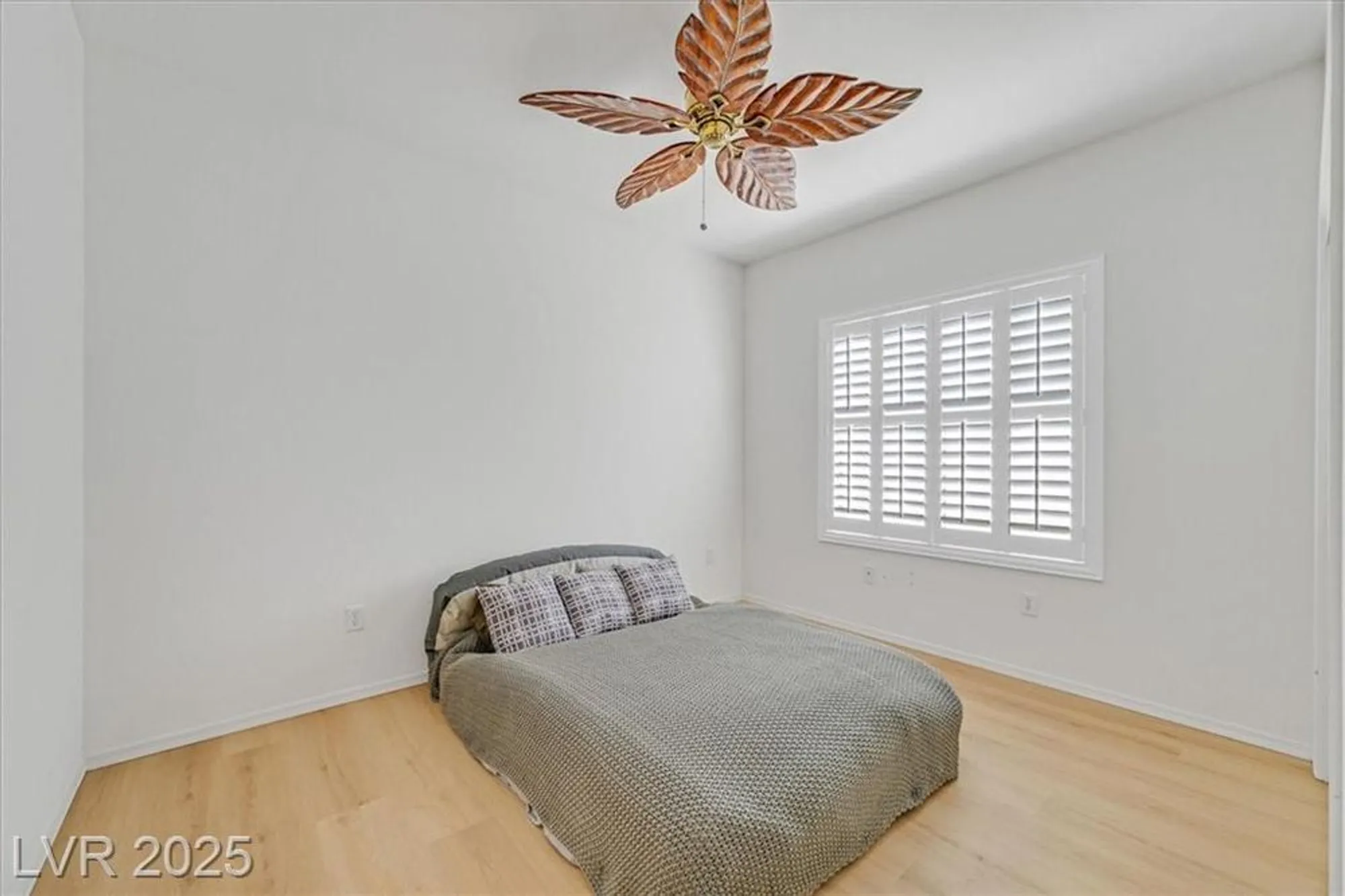 Property Slideshow image 20 of 34 | 2548 leighton ave, Henderson, NV, 89052