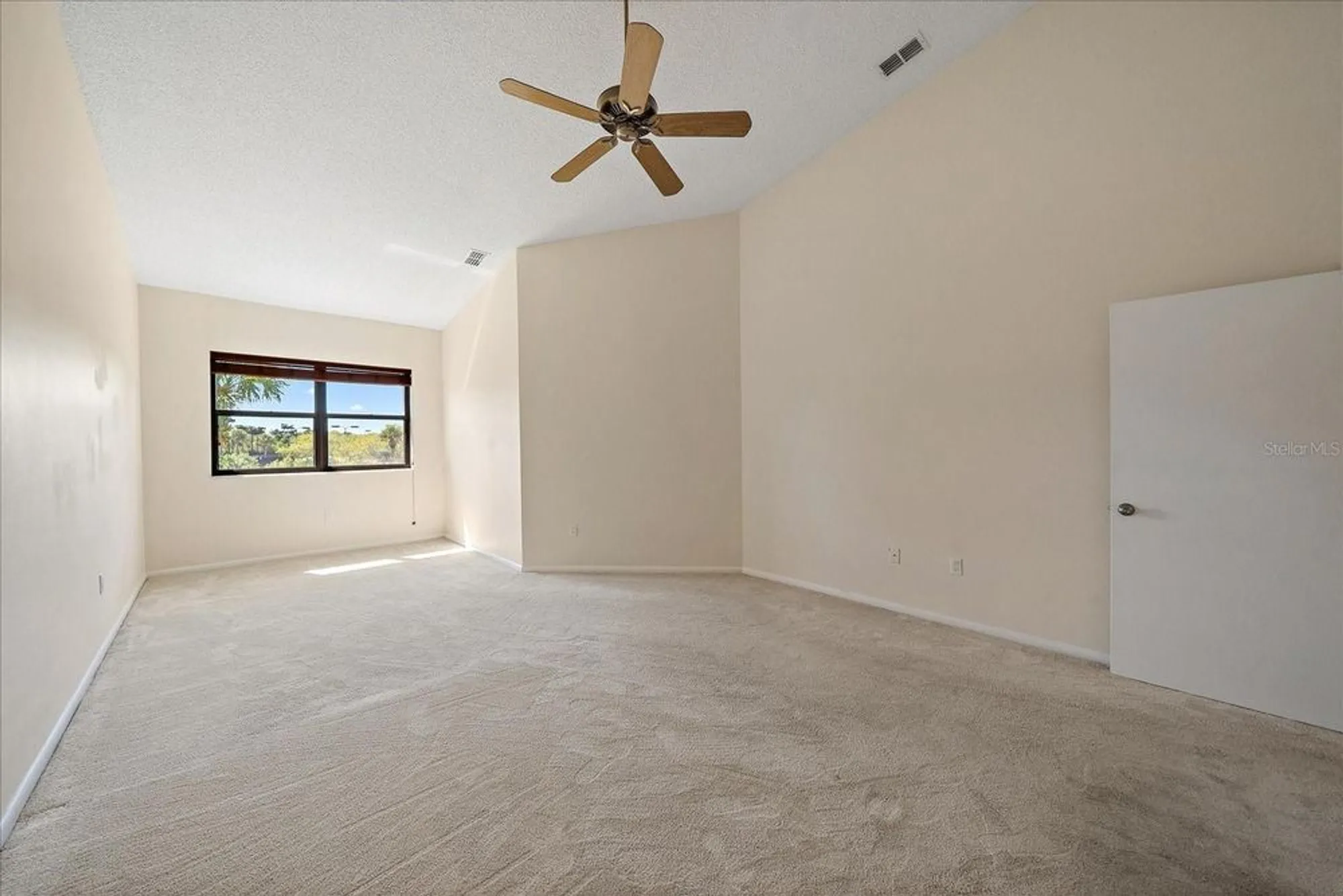 Property Slideshow image 25 of 44 | 5268 heron way 204, Sarasota, FL, 34231