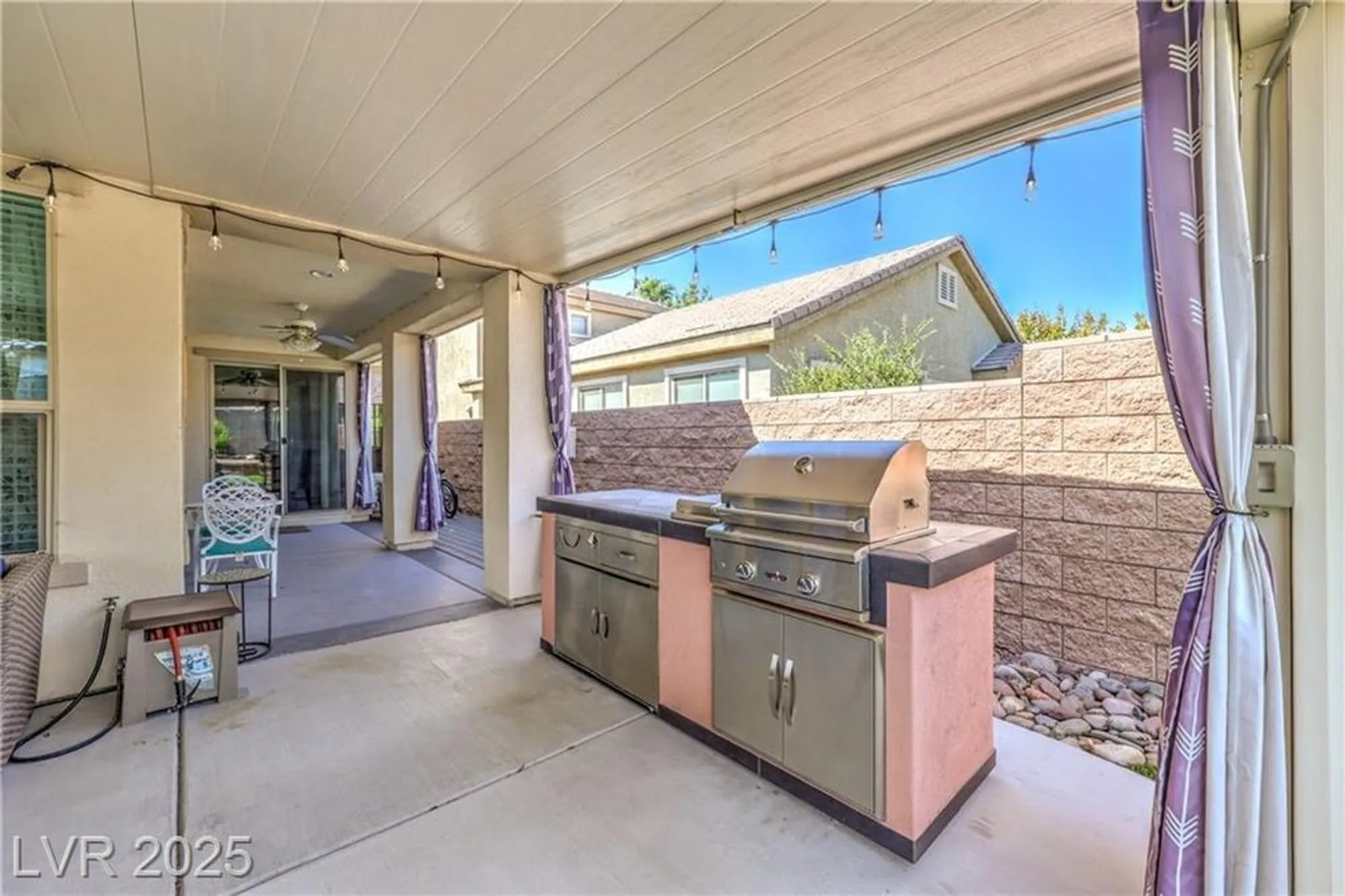 Property Slideshow image 23 of 44 | 3740 corte bella hills ave, North Las Vegas, NV, 89081