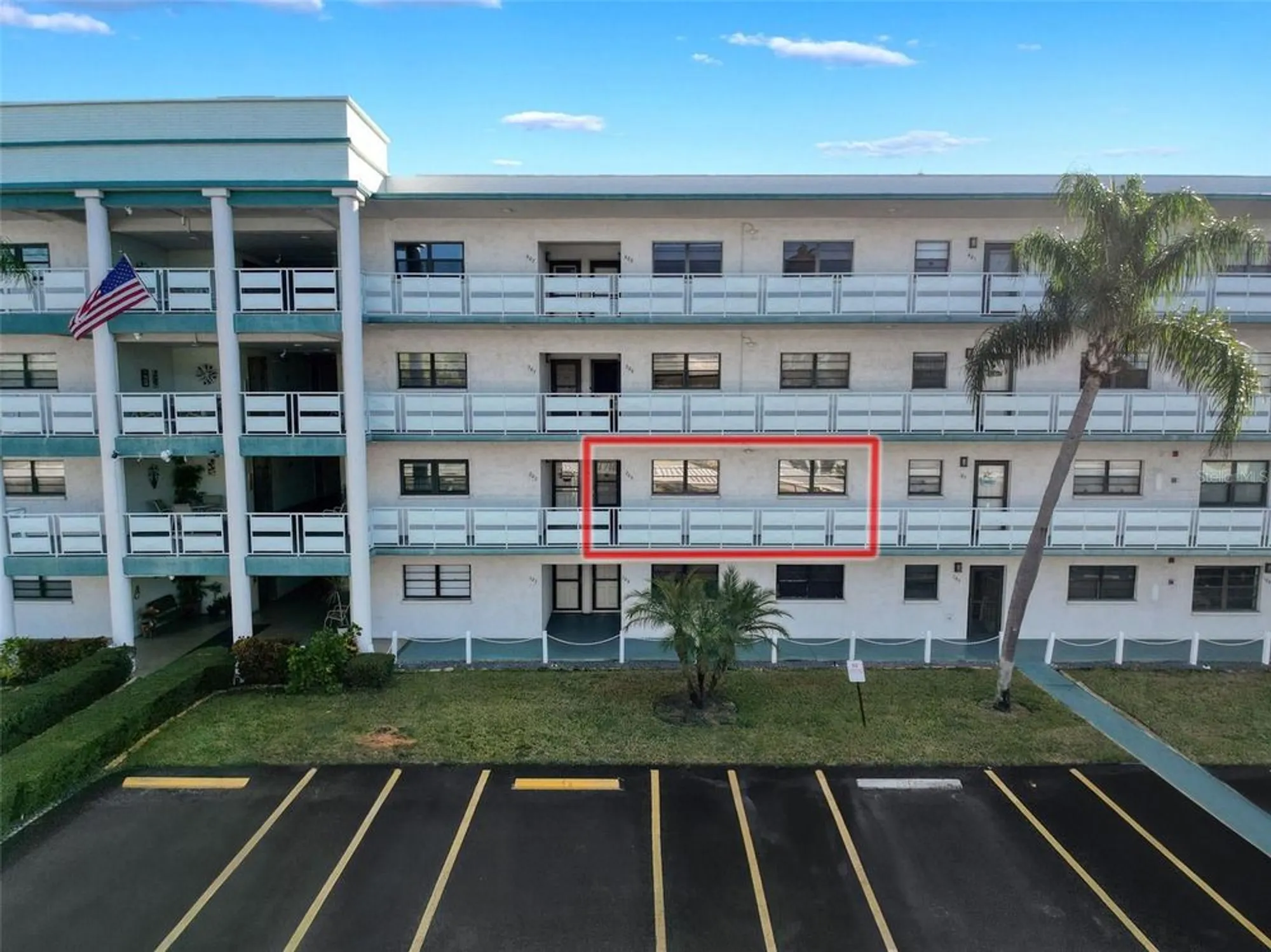 Property Slideshow image 2 of 82 | 5970 80th st n unit 206, St Petersburg, FL, 33709