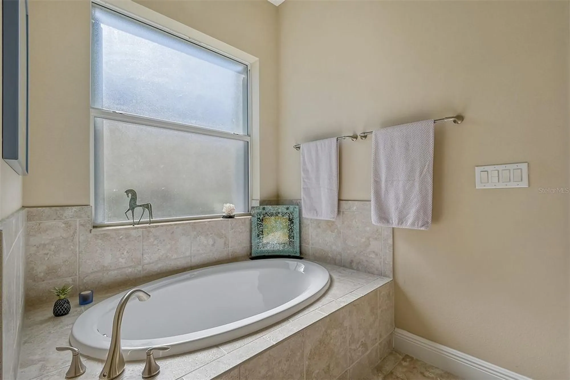 Property Slideshow image 31 of 100 | 1014 overlook ct, Bradenton, FL, 34208
