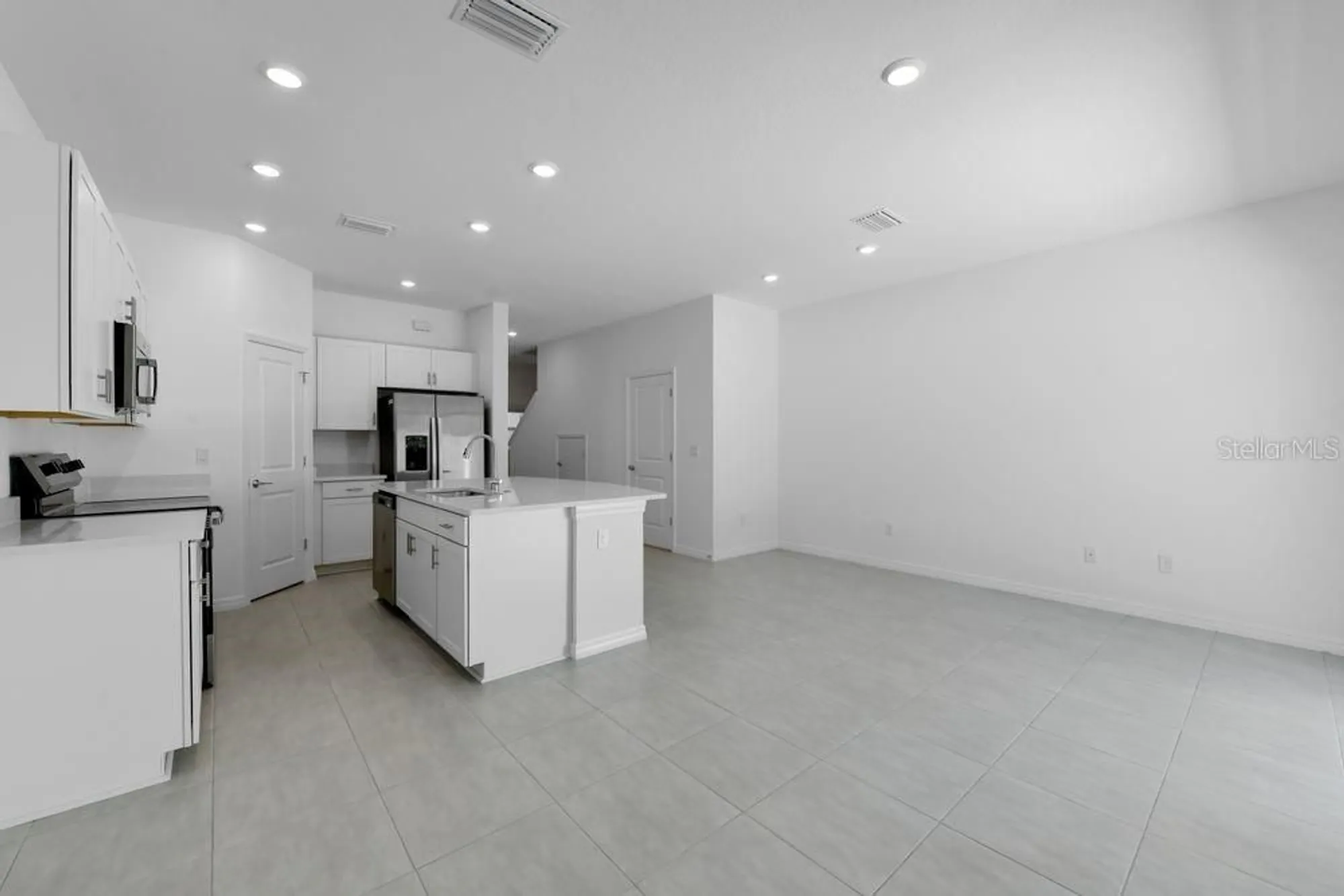 Property Slideshow image 2 of 40 | 15148 cuzcorro ct, Nokomis, FL, 34275