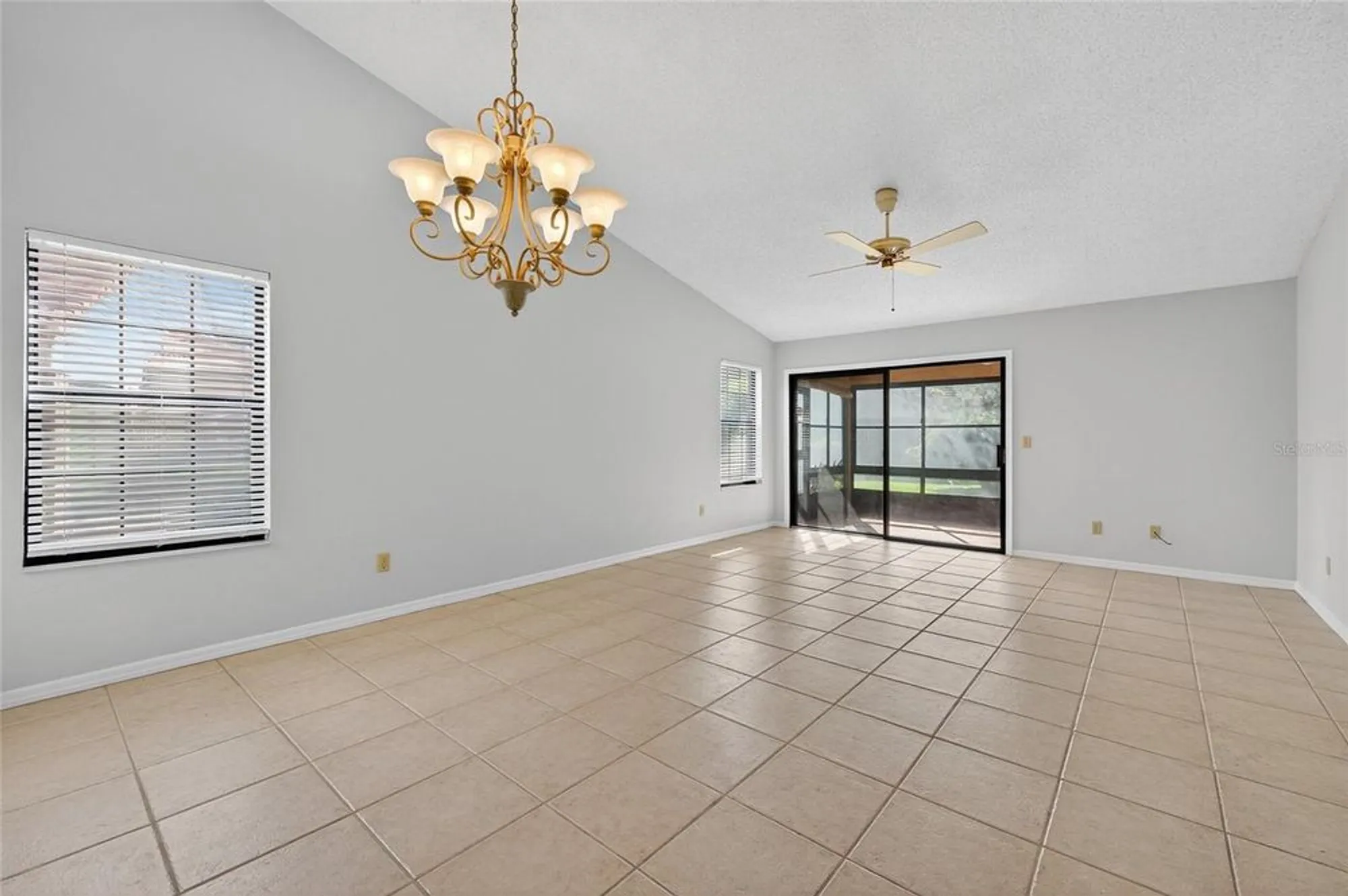 Property Slideshow image 12 of 29 | 256 palm sparrow ct, Daytona Beach, FL, 32119