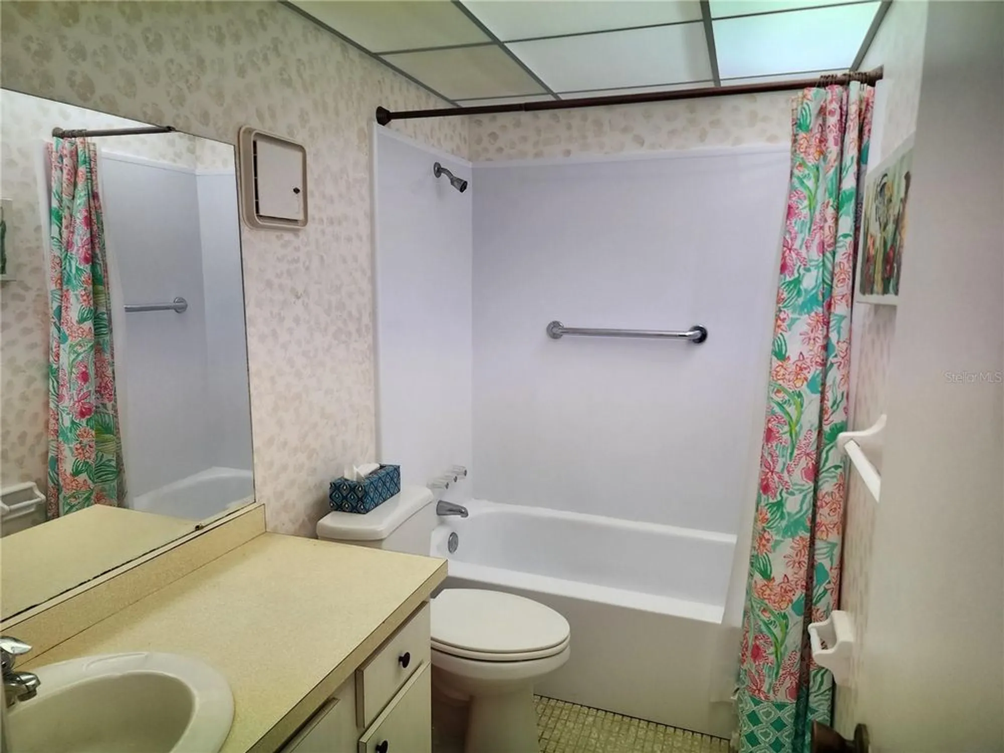 Property Slideshow image 9 of 20 | 3407 42nd st w # 3407, Bradenton, FL, 34205