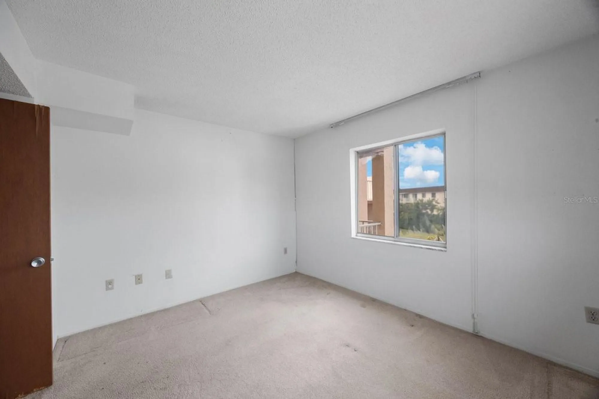 Property Slideshow image 29 of 39 | 4155 heron way # e-301, Bradenton, FL, 34205